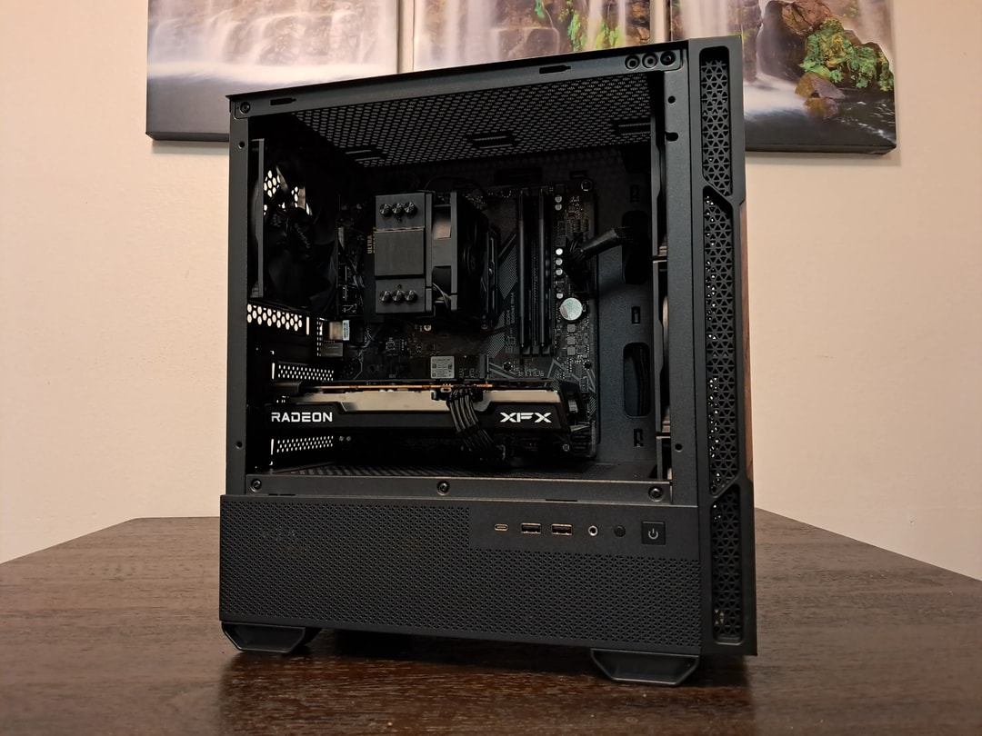 🪵Sleek Woodgrain AMD Gamer!🪵Ryzen 5 3500X | Radeon RX 6600 | 1TB