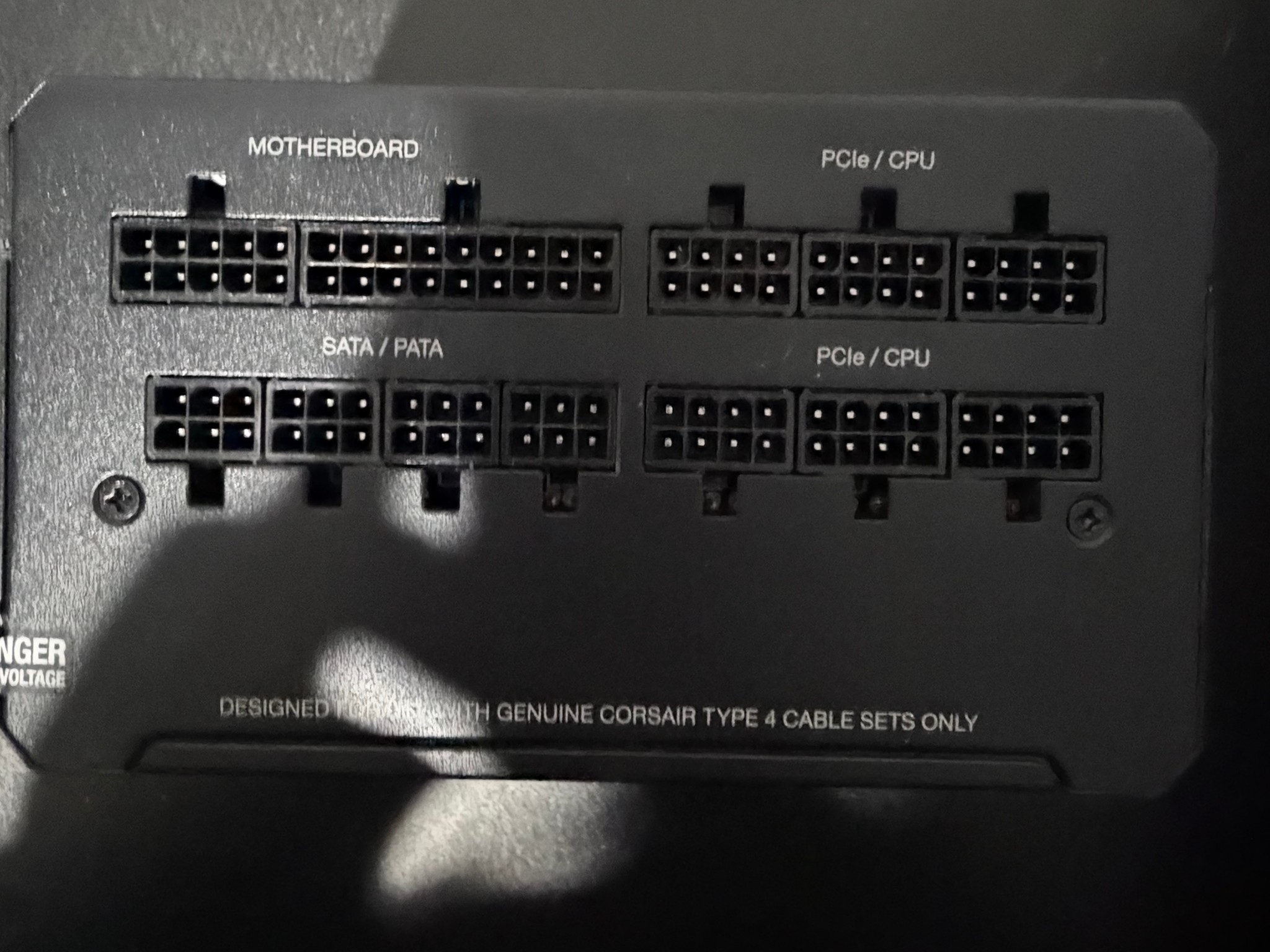 Corsair RM1000e + Cables