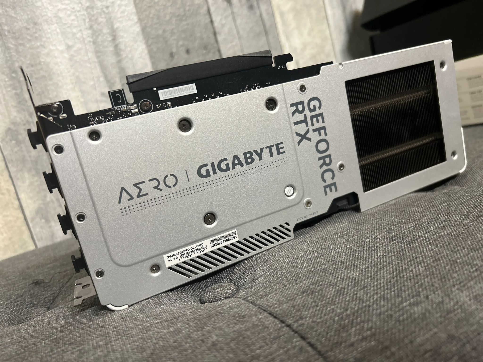 Lightly used Gigabyte RTX 4060 TI! Upgraded and just looking to sell it.