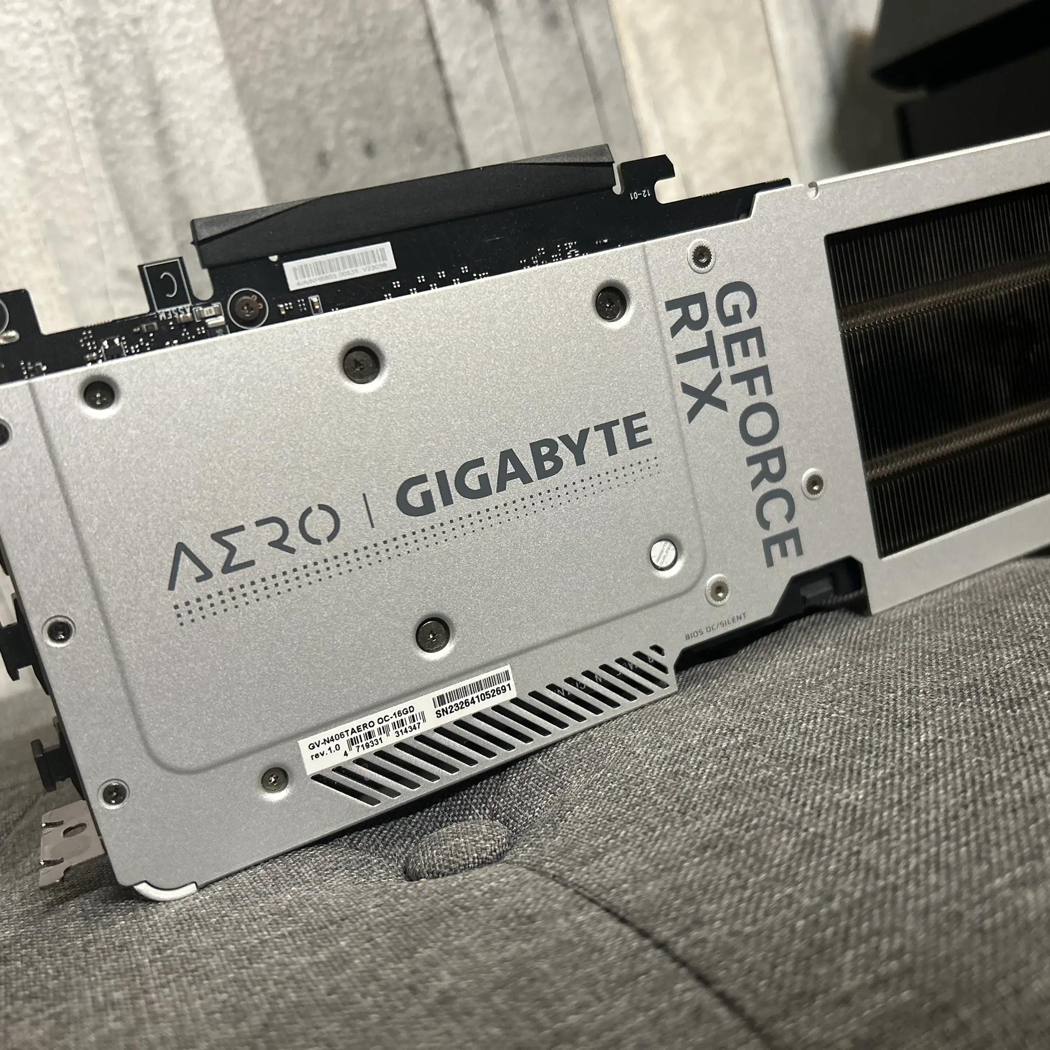 Lightly used Gigabyte RTX 4060 TI! Upgraded and just looking to sell it.