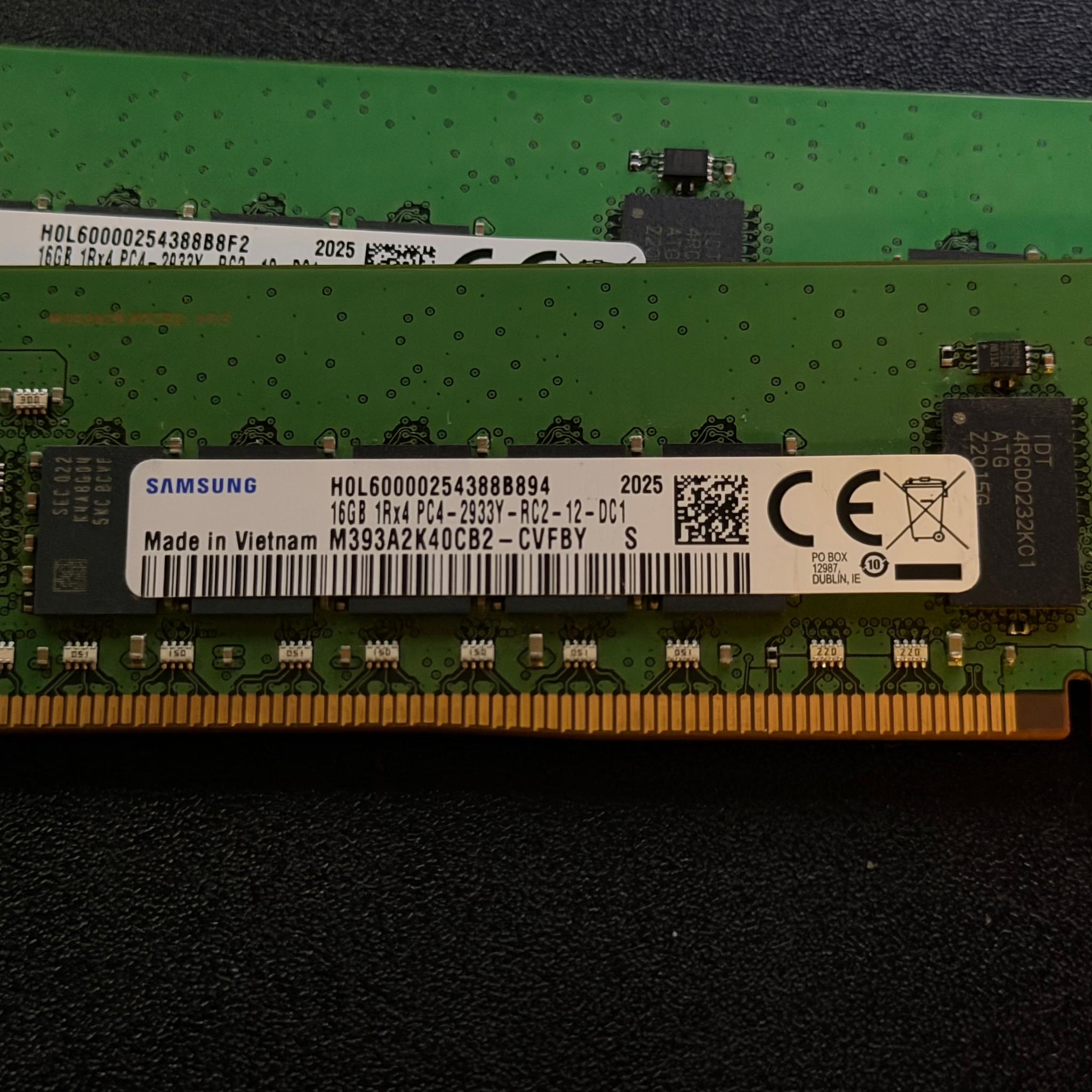 32GB DDR4 SERVER RAM (untested) (16x2)