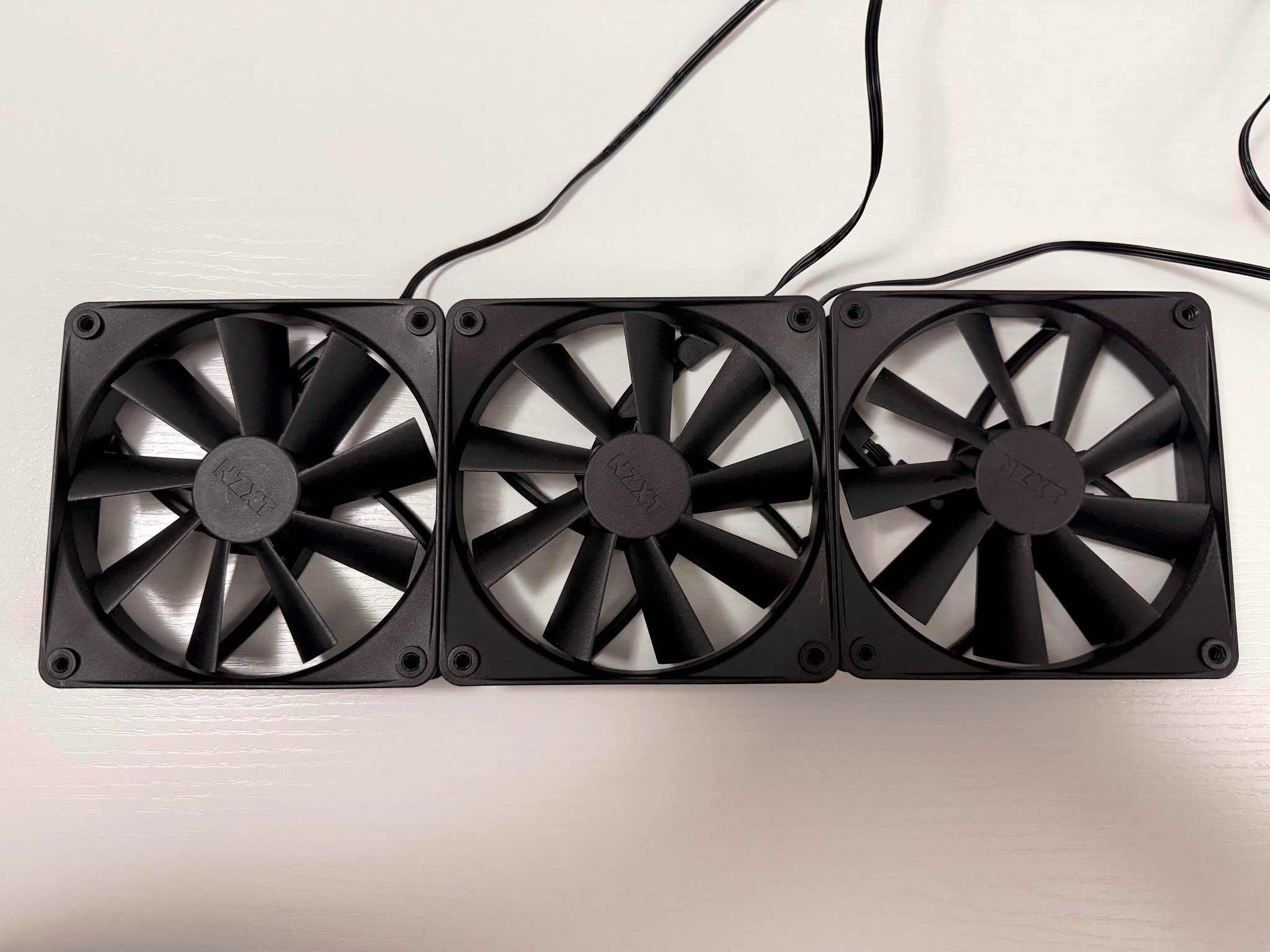 3x NZXT 120mm Rifle Bearing Quiet Airflow Case Cooling Fan 3-PIN RF-Q12CR-B1