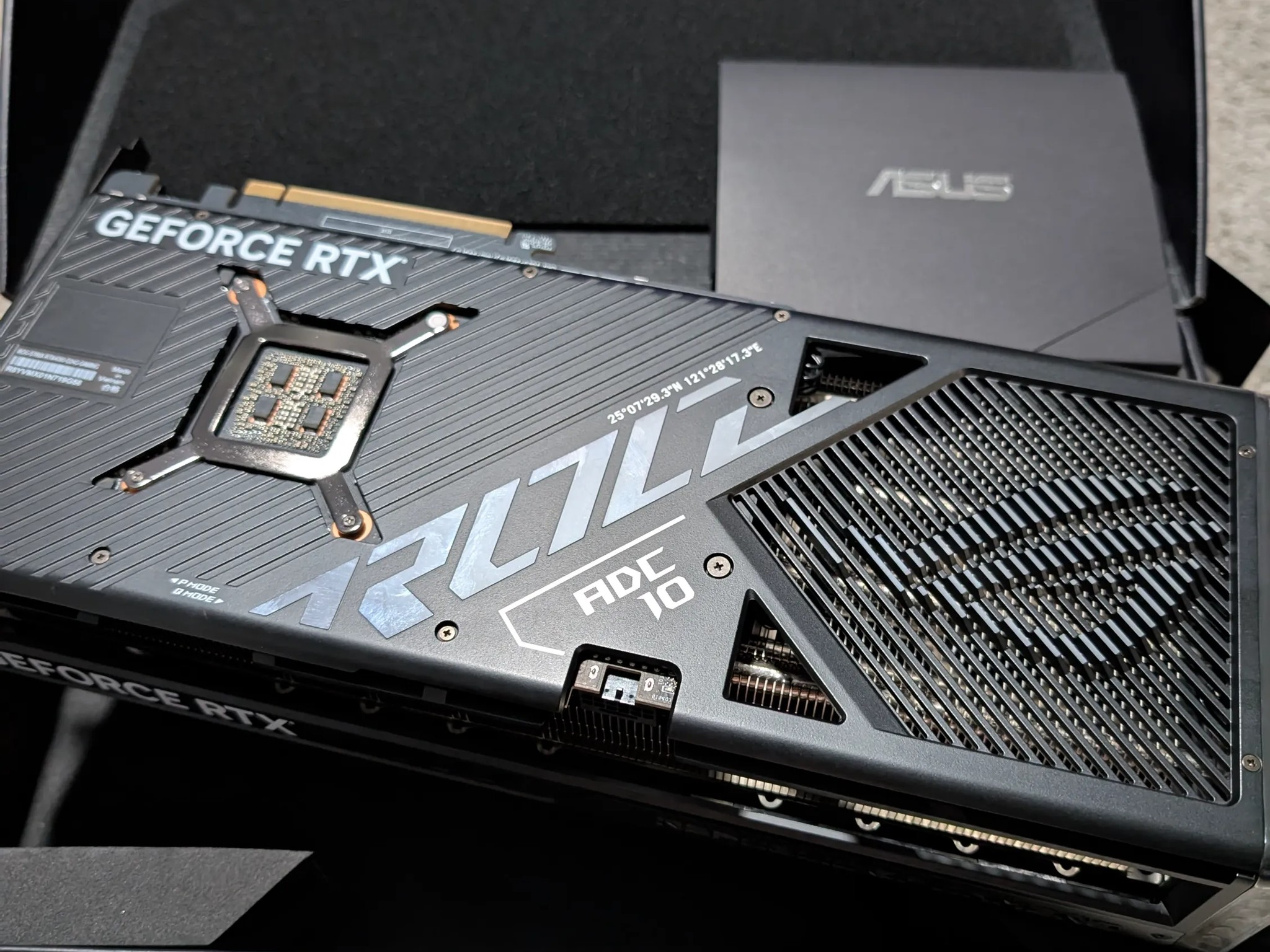 ASUS ROG Strix GeForce RTX 4090 24GB GDDR6X OC Model Graphics Card