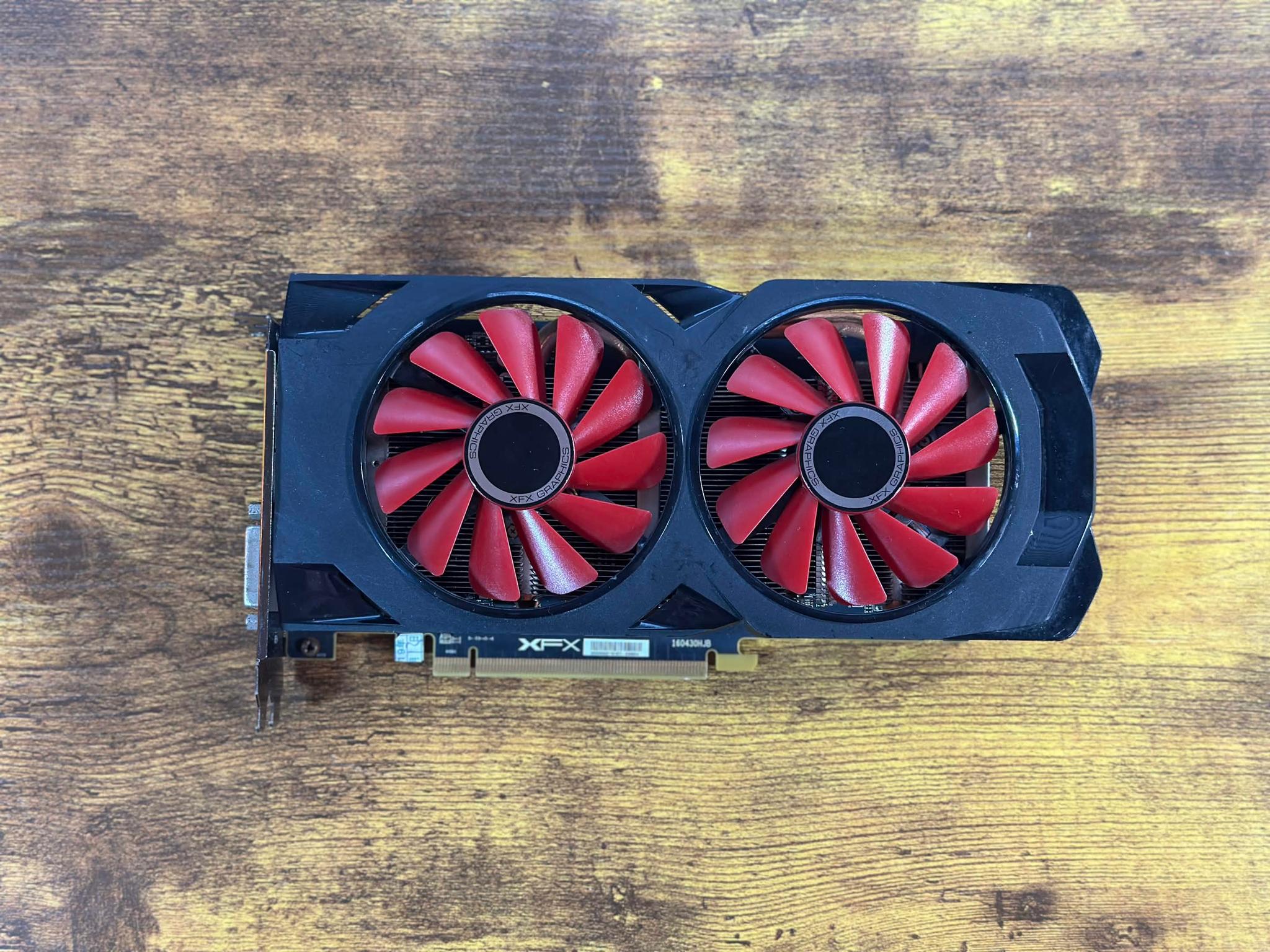 XFX AMD RX 580 4GB Graphics Card (READ DESCRIPTION)