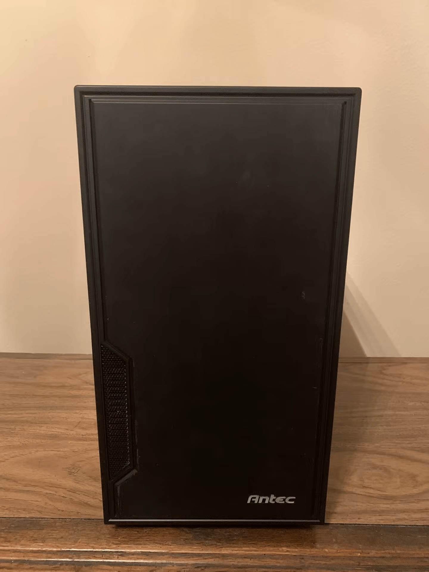 Entry 1080p Gaming Computer Tower Ryzen 2600 GTX 1650