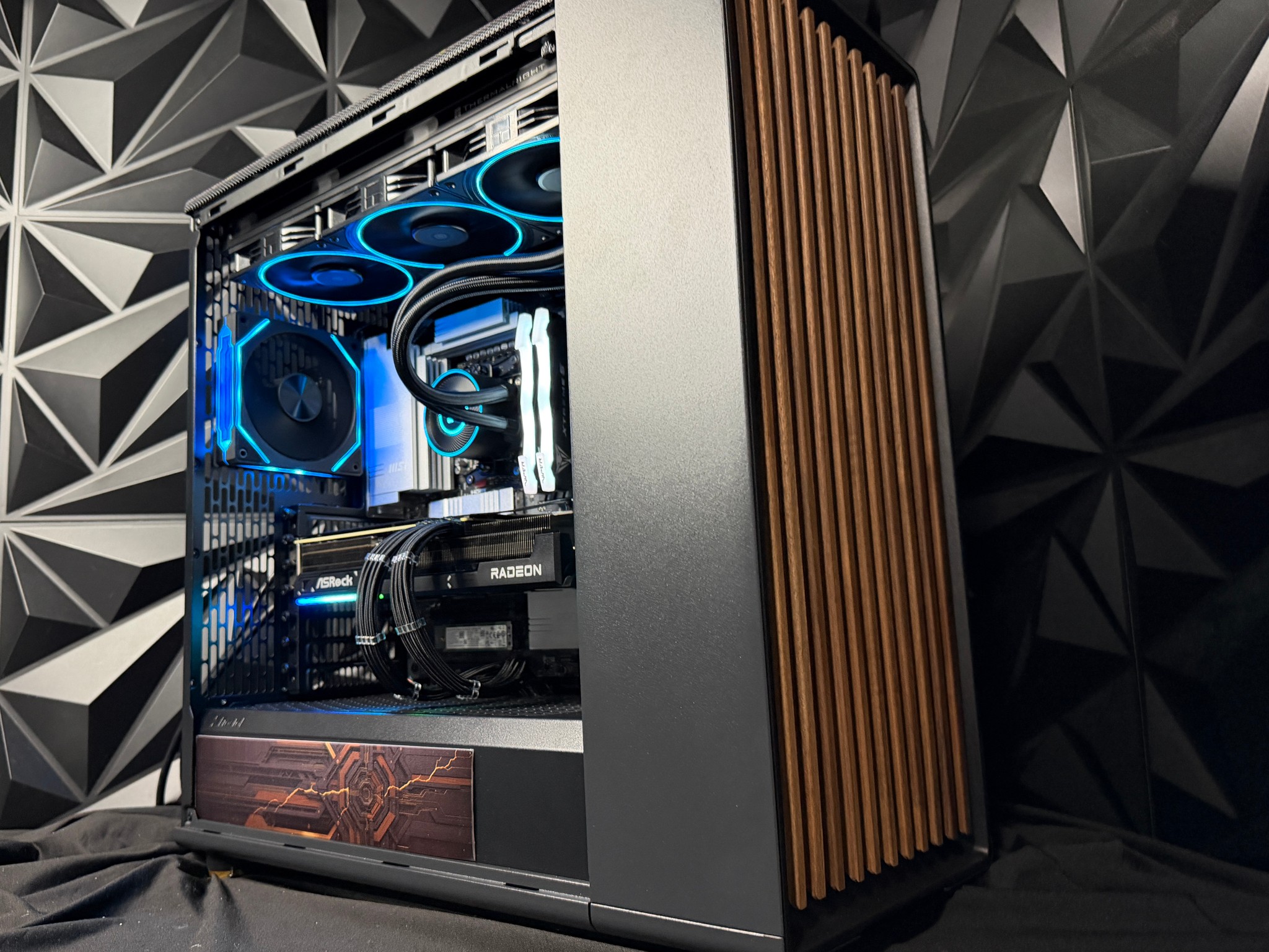 🪵⚙️ IRON WOOD ⚙️🪵 Ryzen 9 9900X| RX 9070XT| 32 GB DDR5 8000Mhz|4.5 TB NVMe| 850W Gold PSU