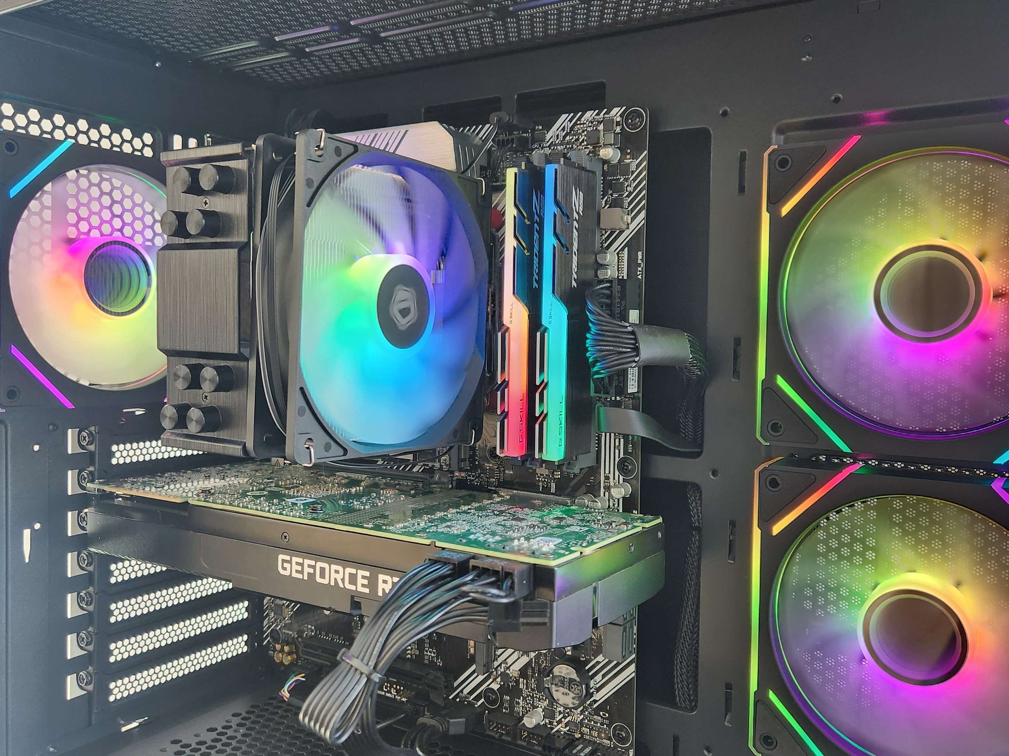 🍀RTX 2080 Super | Ryzen 5 3600 | 16GB RAM | 1TB M.2 | WiFi | Windows 11