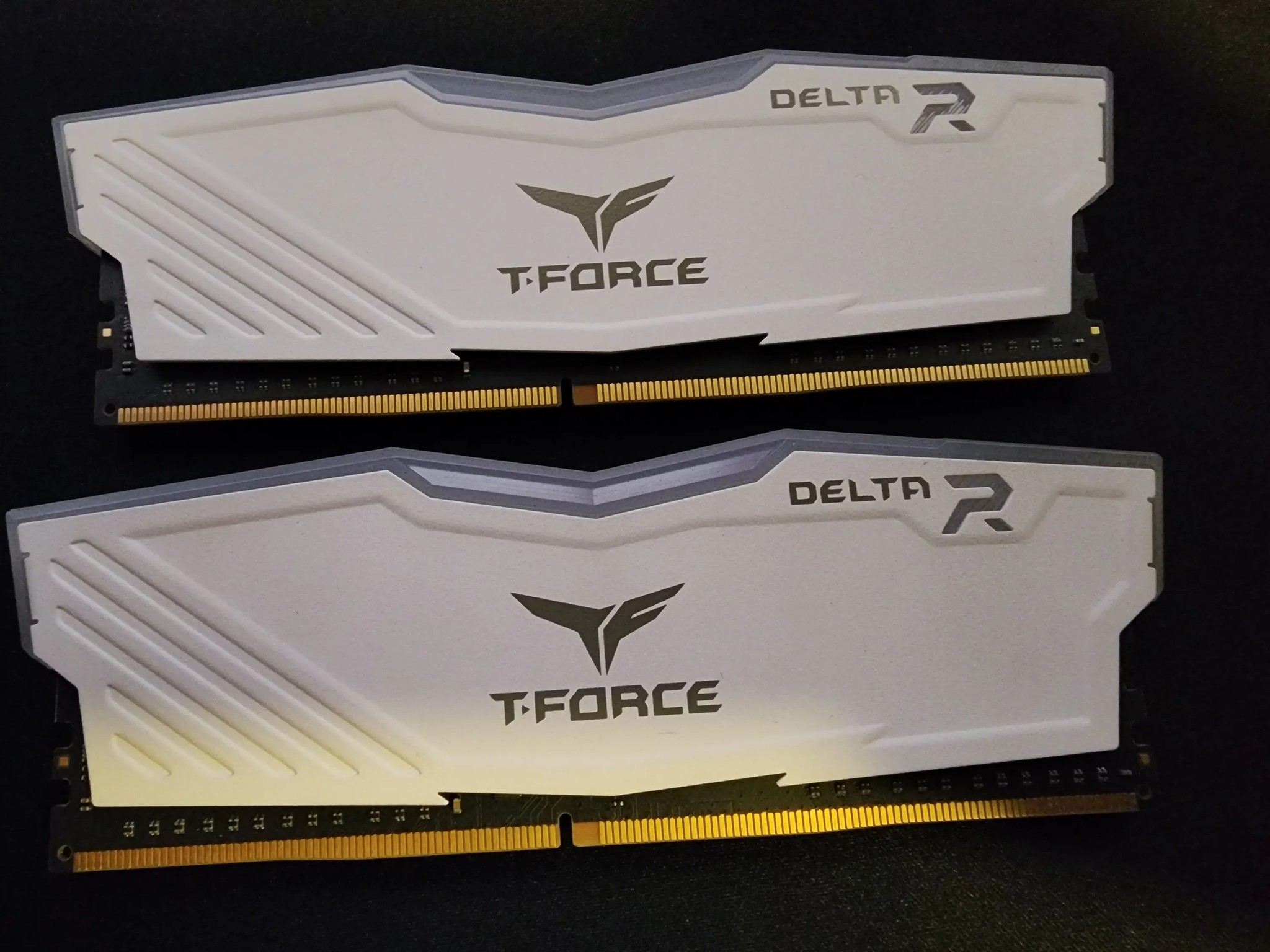 DELTA RGB DDR4 DESKTOP MEMORY 3600 2x8GB