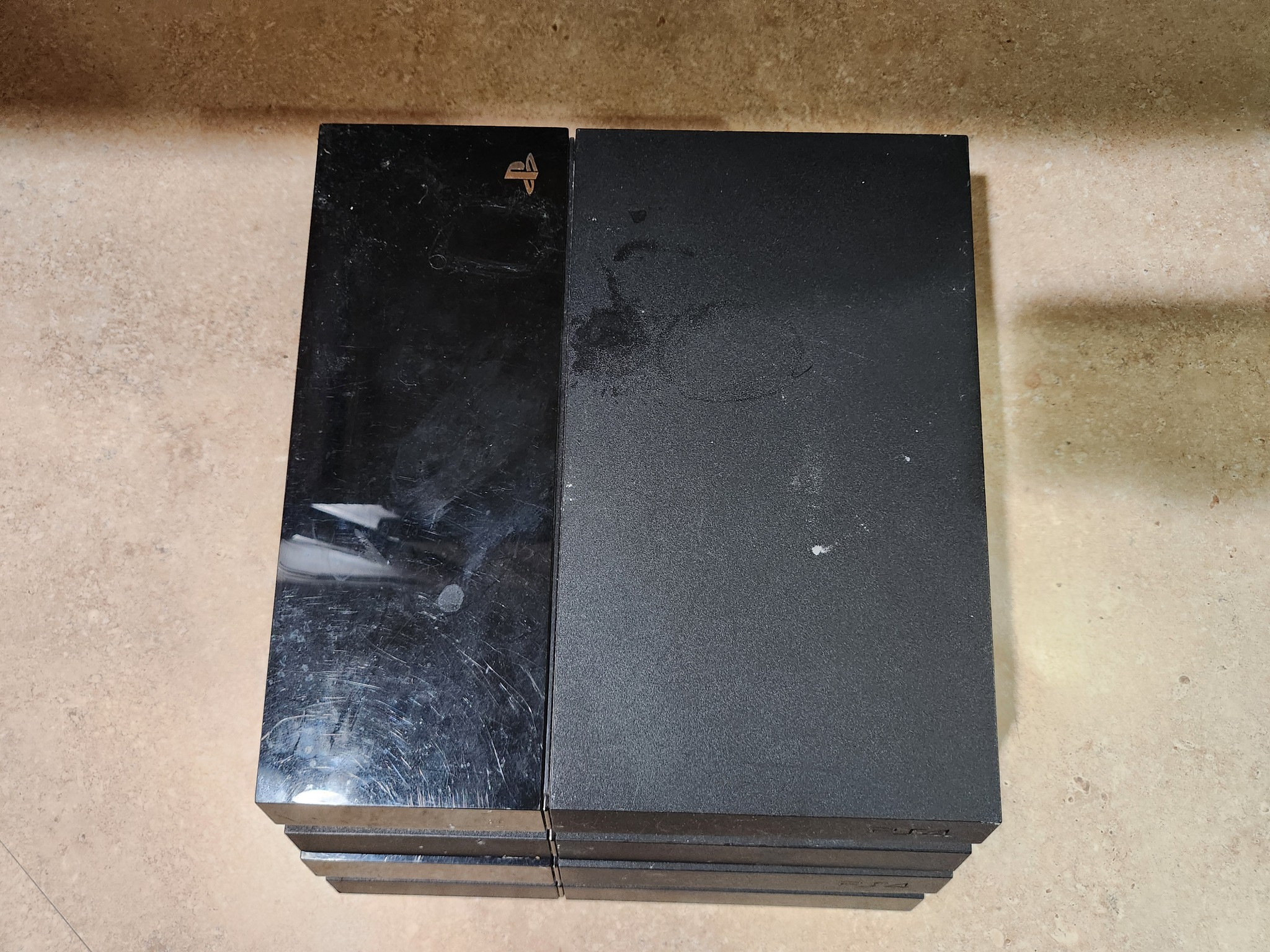 *PARTS/REPAIR* LOT OF 2 PS4 CONSOLES