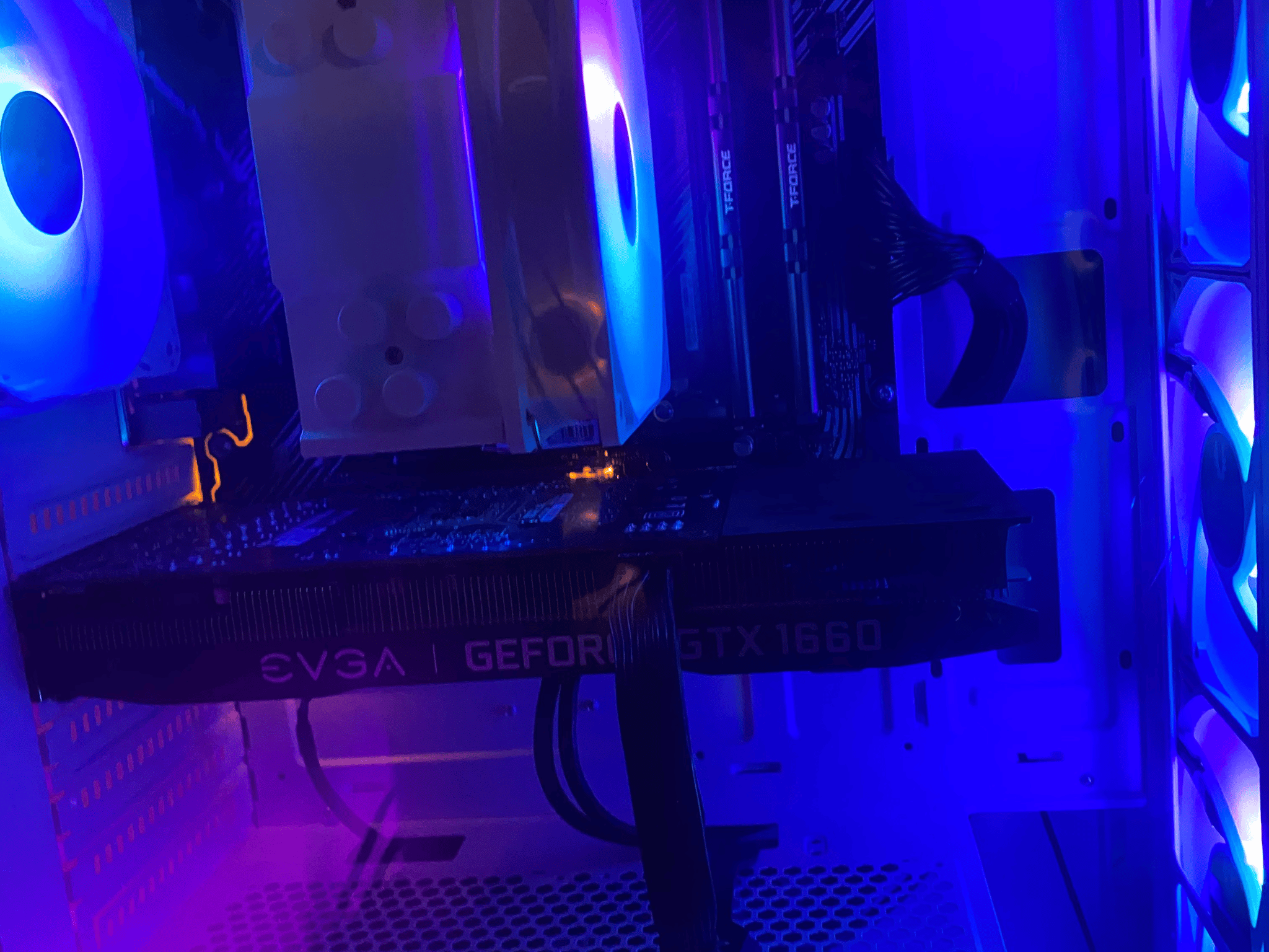 🌌 Streaming/Gaming PC - Ryzen 5 5500 - 16GB RAM - 1660 6GB - 1TB NVMe SSD