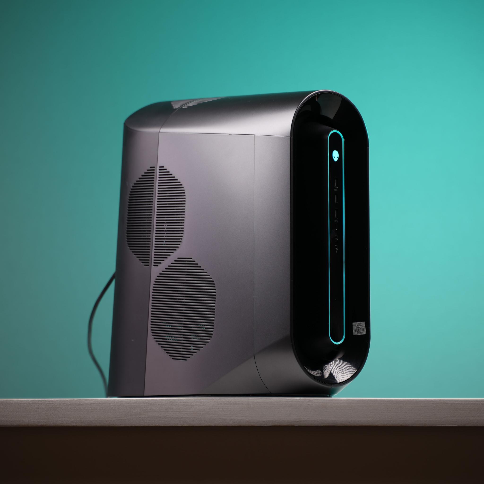 “AUROFORM C” RTX 3080 Intel Core i9 10900K 32GB 1TB Windows 11 Workstation Gaming PC