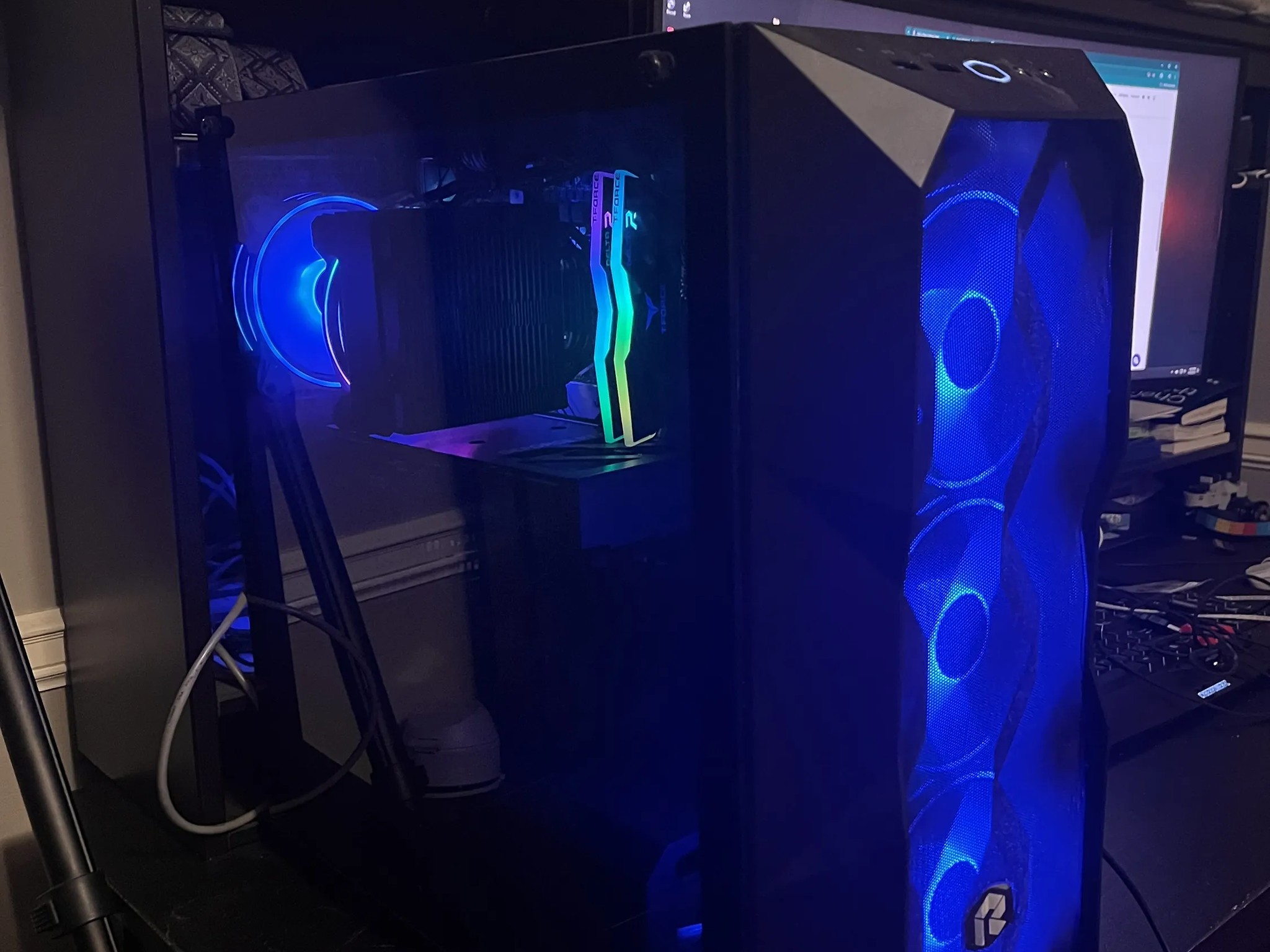 FREE SHIPPING! RTX 4070, INTEL CORE I5-12400F, 1TB M.2 pcie 3.0, 2TB HDD, 64 GB DDR4 RAM 3600mhz