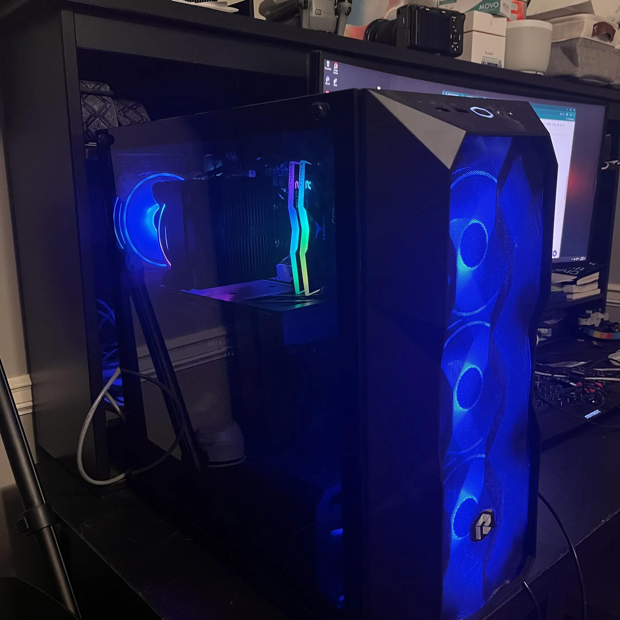 FREE SHIPPING! RTX 4070, INTEL CORE I5-12400F, 1TB M.2 pcie 3.0, 2TB HDD, 64 GB DDR4 RAM 3600mhz