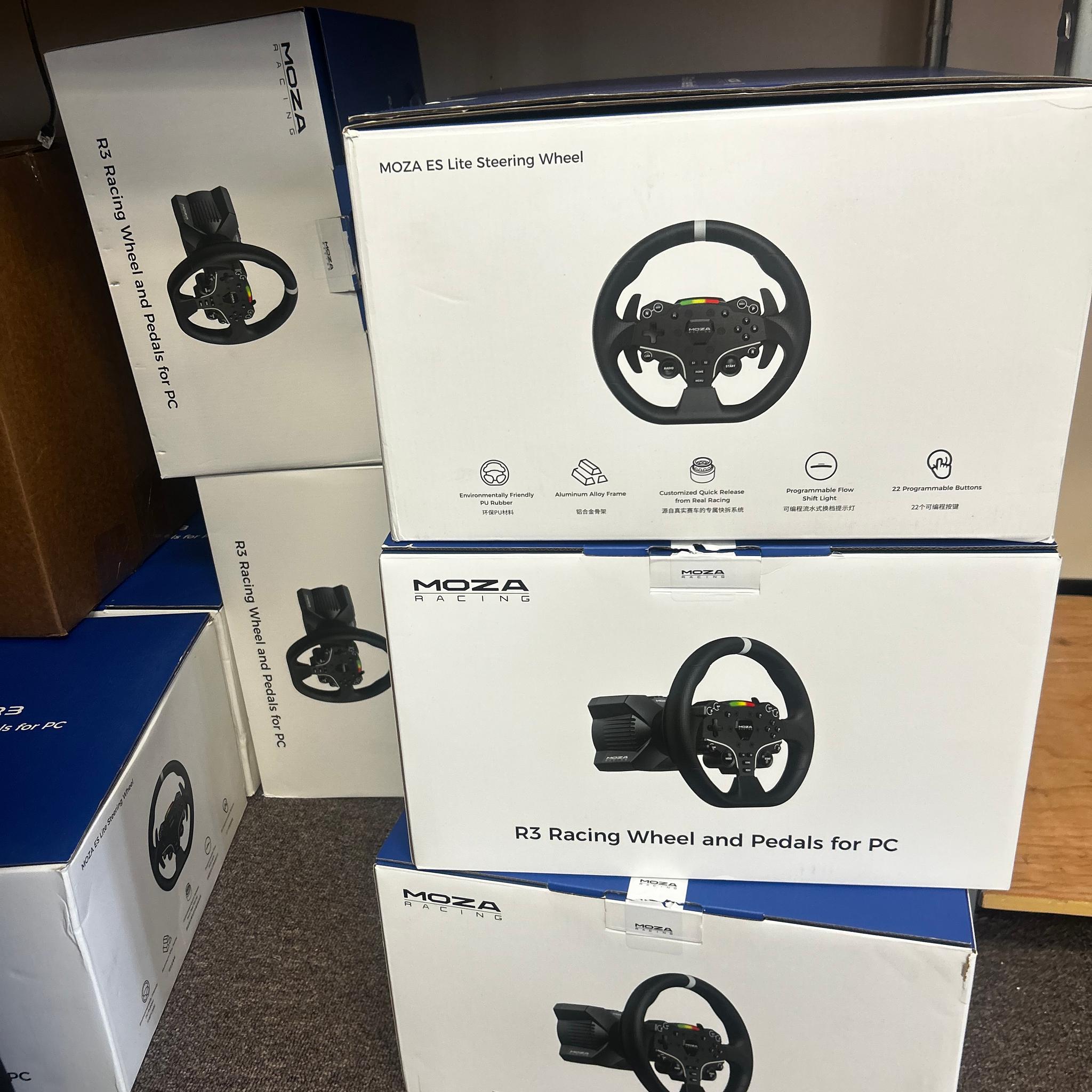 MOZA R3 Racing Wheel and Pedals for PC