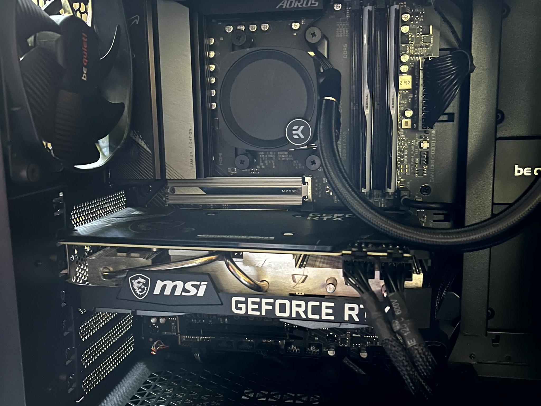 Ryzn 5 7600X RTX 3070 DDR5 RAM 32G @ 6000MT/s