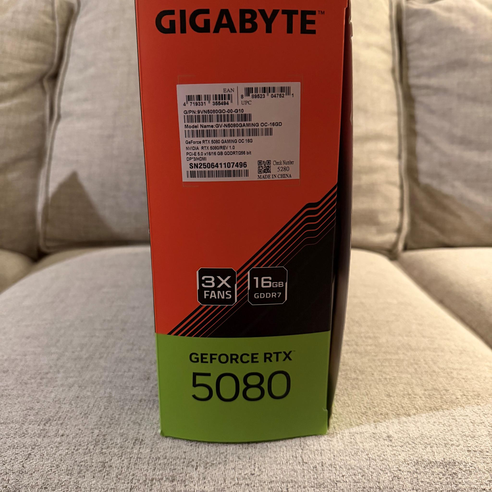GIGABYTE GeForce RTX 5080 GAMING OC 16G