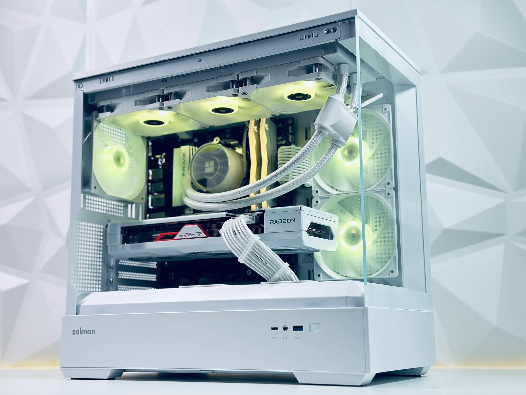 ✨🎁🎄🐻‍❄️ 🧊 Polar Bear  Gaming PC❄️AMD RX 7800 XT 16GB❄️AMD Ryzen 7 7700