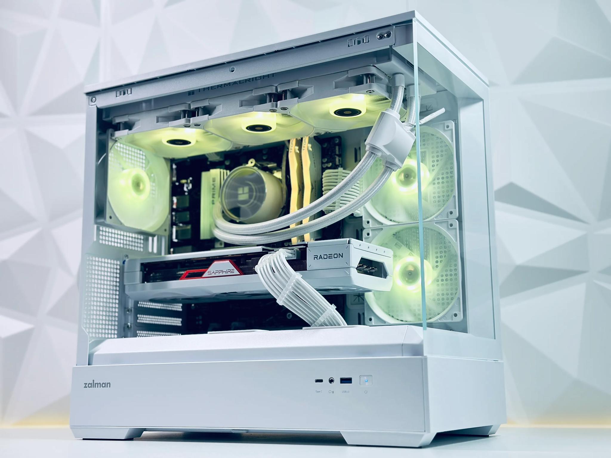 ✨🎁🎄🐻‍❄️ 🧊 Polar Bear  Gaming PC❄️AMD RX 7800 XT 16GB❄️AMD Ryzen 7 7700