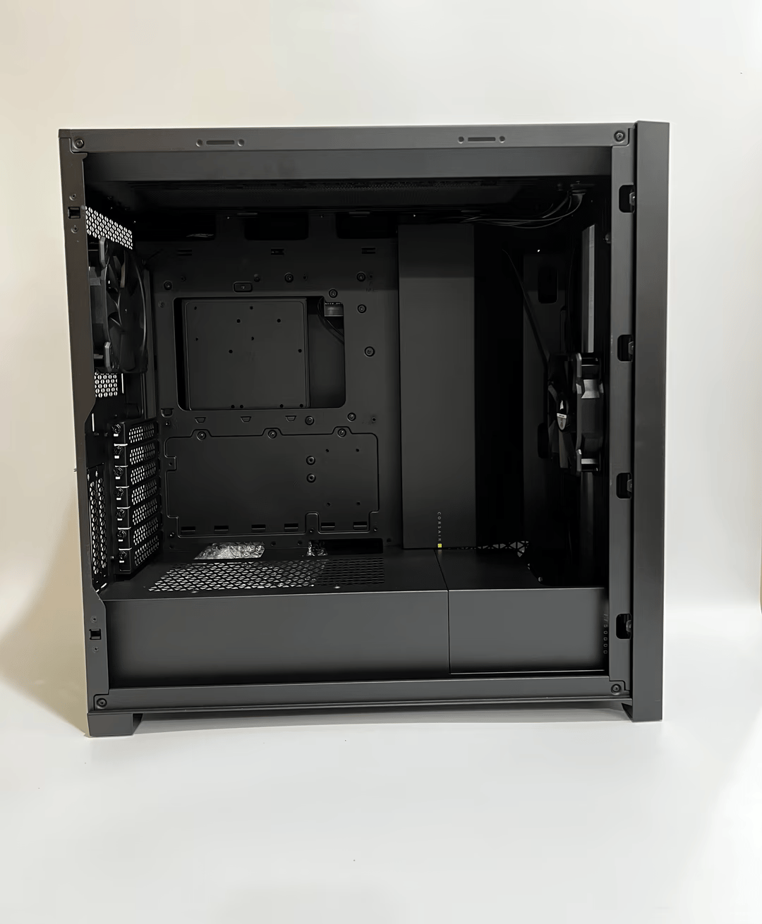 CORSAIR 5000D Tempered Glass Mid-Tower ATX PC Case, Black
