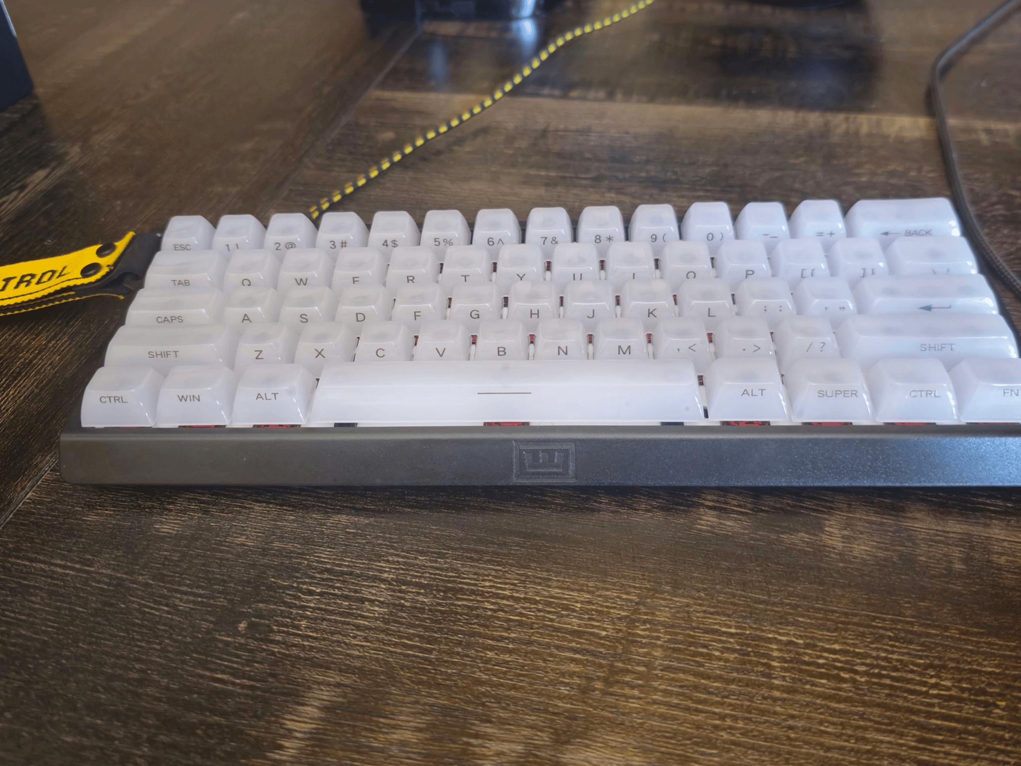 Wooting 60he+ with Geon Raptor Switches installed