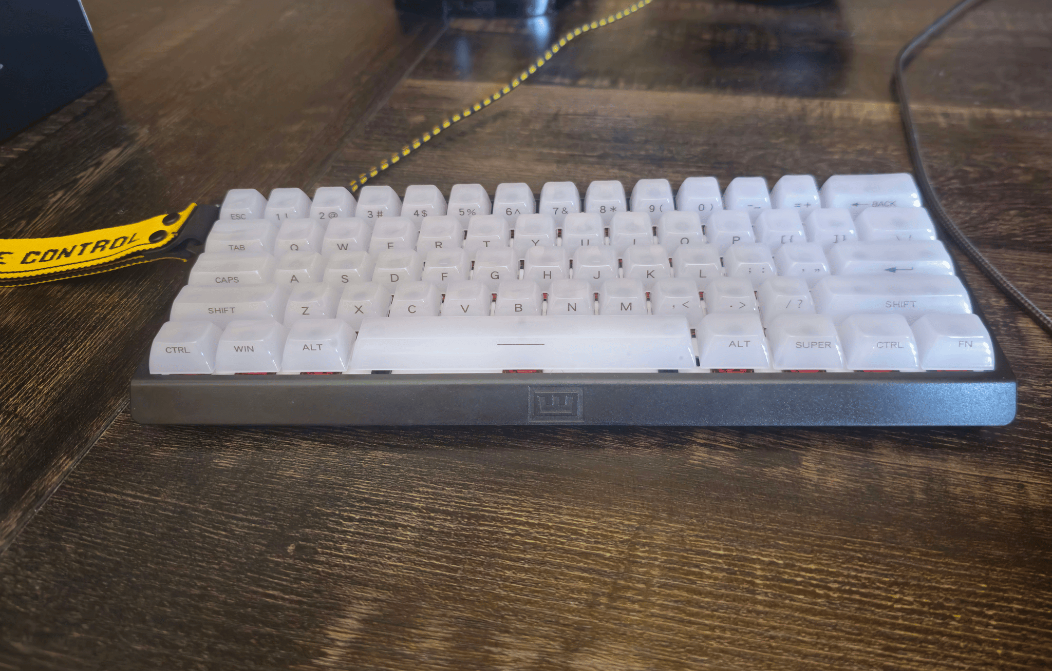 Wooting 60he+ with Geon Raptor Switches installed