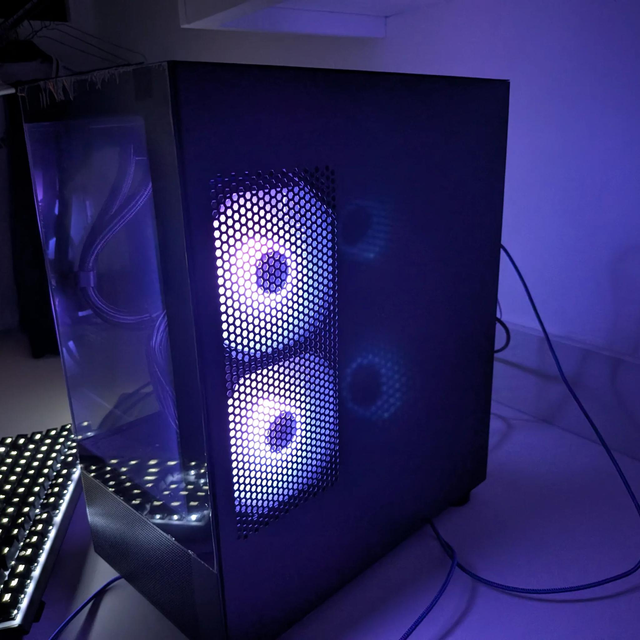 The Jian 🕊️ - RX 9070, Core Ultra 7 265K, 32 GB DDR5 RAM, 4 TB Gen 4 NVMe, Liquid Cooled, RGB