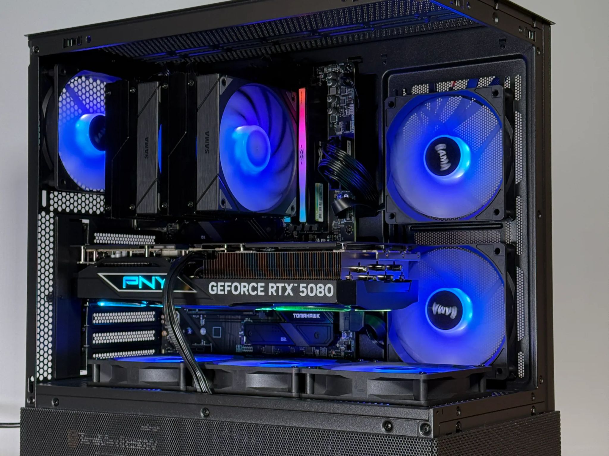 RTX 5080 Ryzen 9800X3D 64GB DDR5 4TB NVME GAMING PC