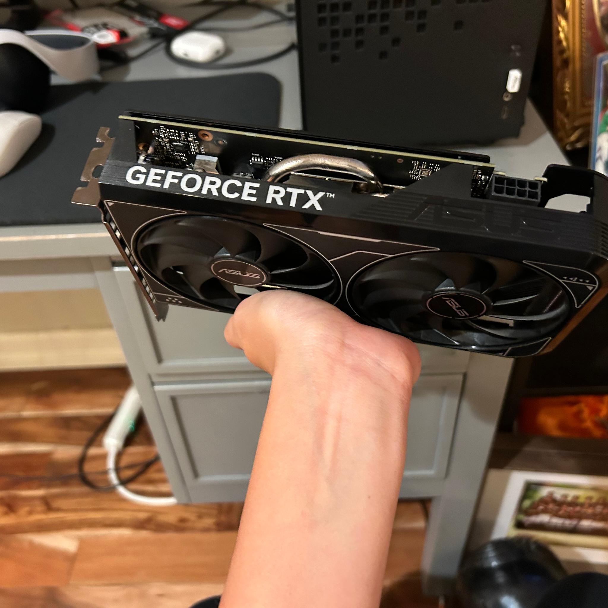 Asus DUAL EVO OC GeForce RTX 4060