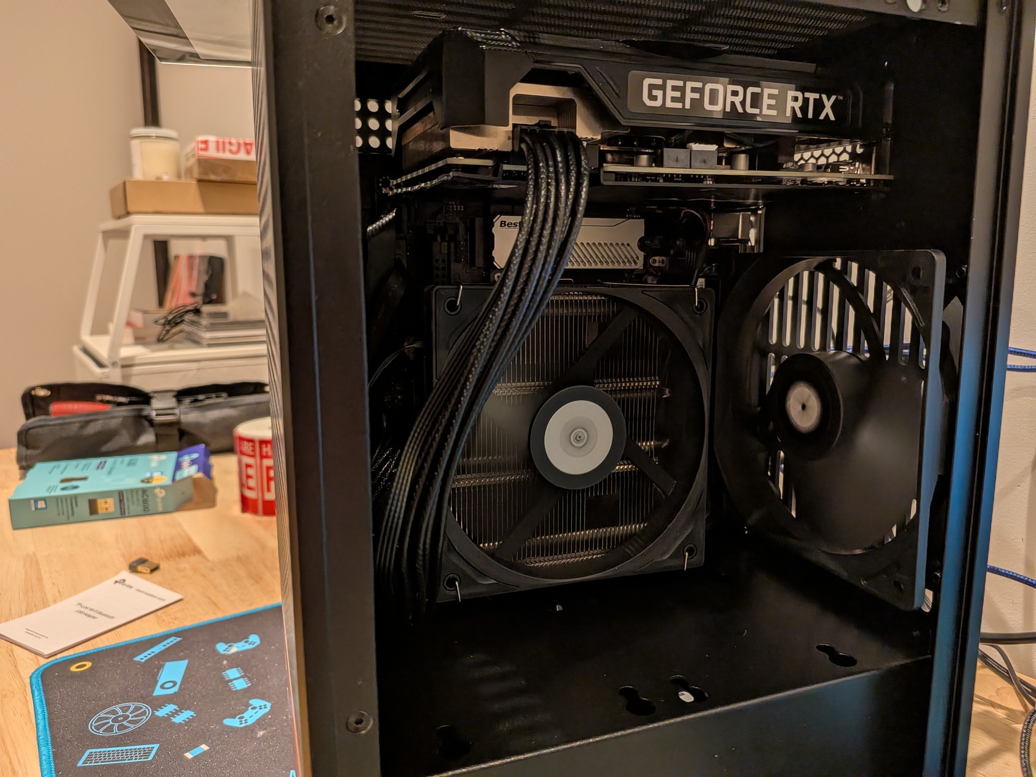 4K Mini Mammoth - RTX 4070 Ti Super, Ryzen 5 7600X3D, 32 GB DDR5, 1 TB Gen 4 NVME, RGB