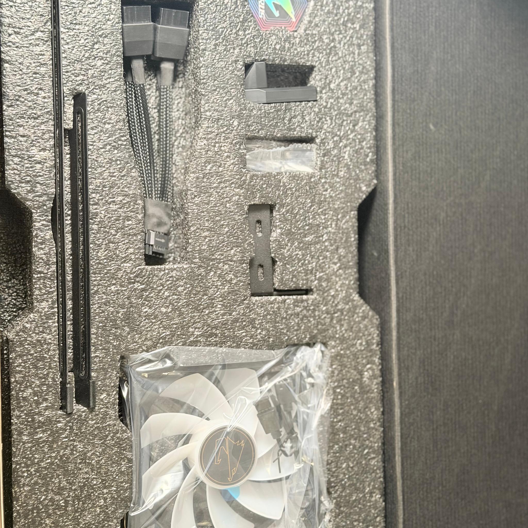 GIGABYTE AORUS GeForce RTX 5090 MASTER 32G