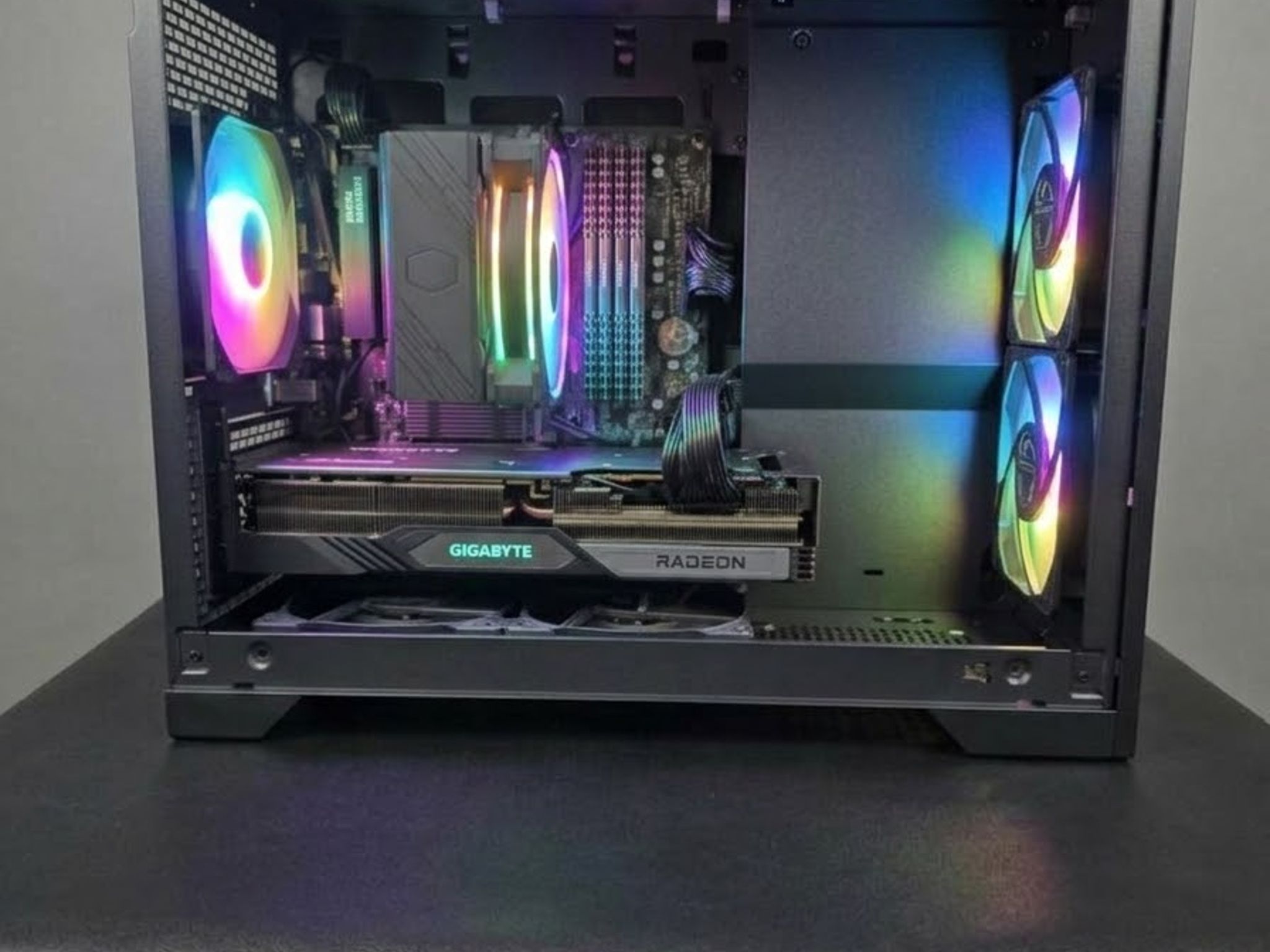 Radeon RX 7700 XT Custom Gaming PC - Ryzen 7 5700X