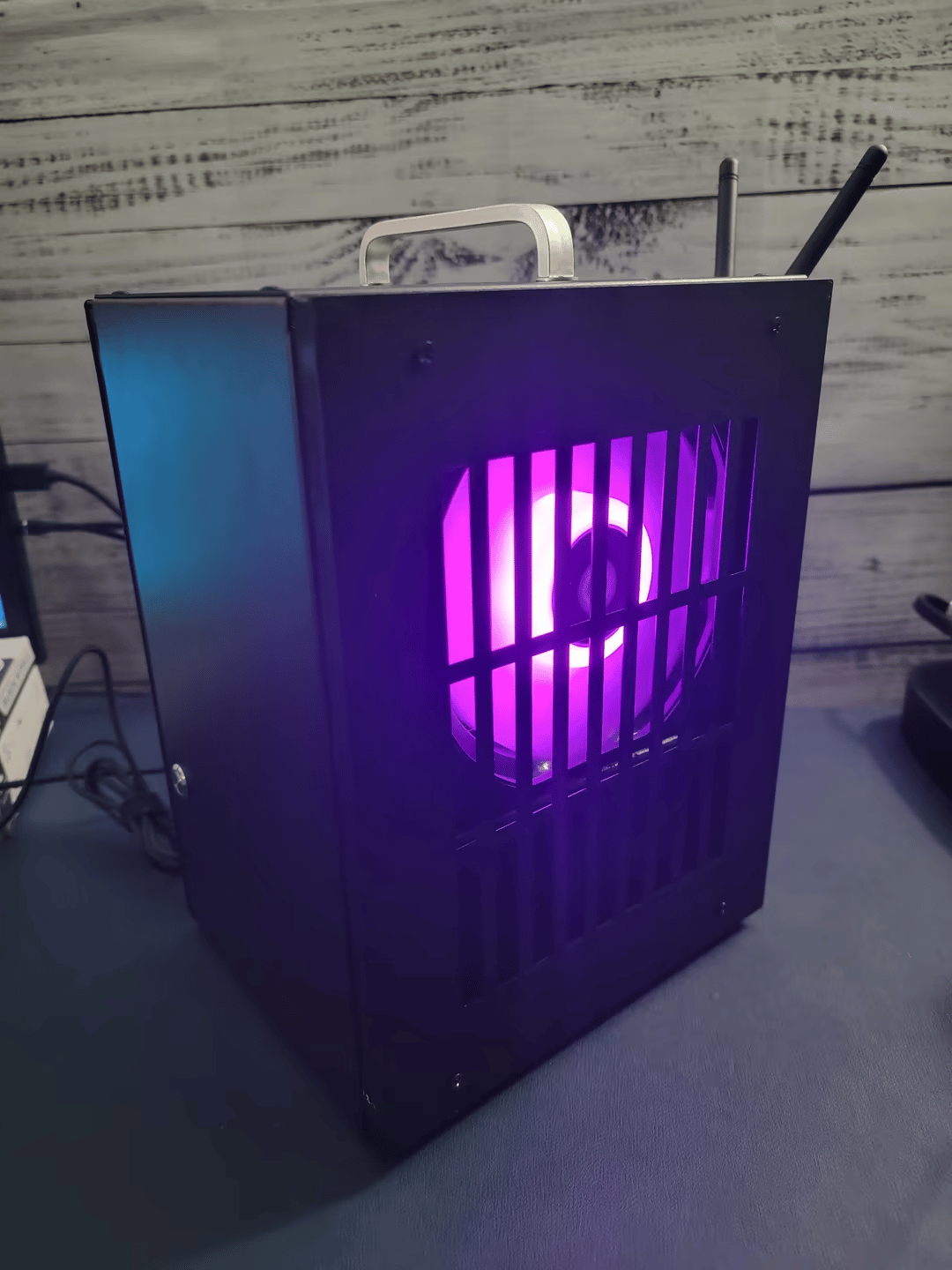Lil' Slugger: (R5 3600 + RTX 3060) Custom SFF ITX Gaming PC
