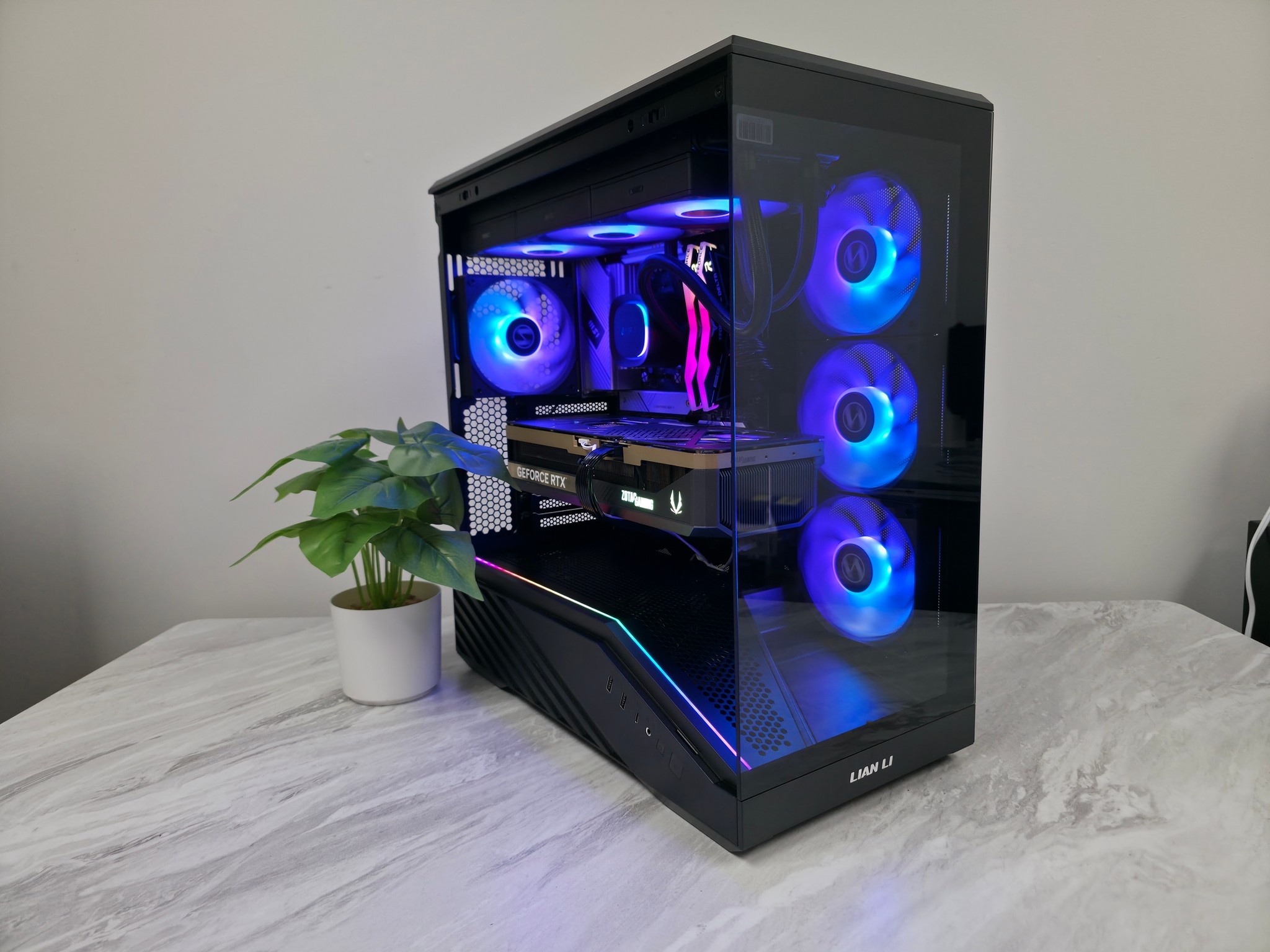 4k Streaming Gaming Computer PC (RTX 5090, Ryzen 9800X3D, 32GB DDR5 6000 MHz)