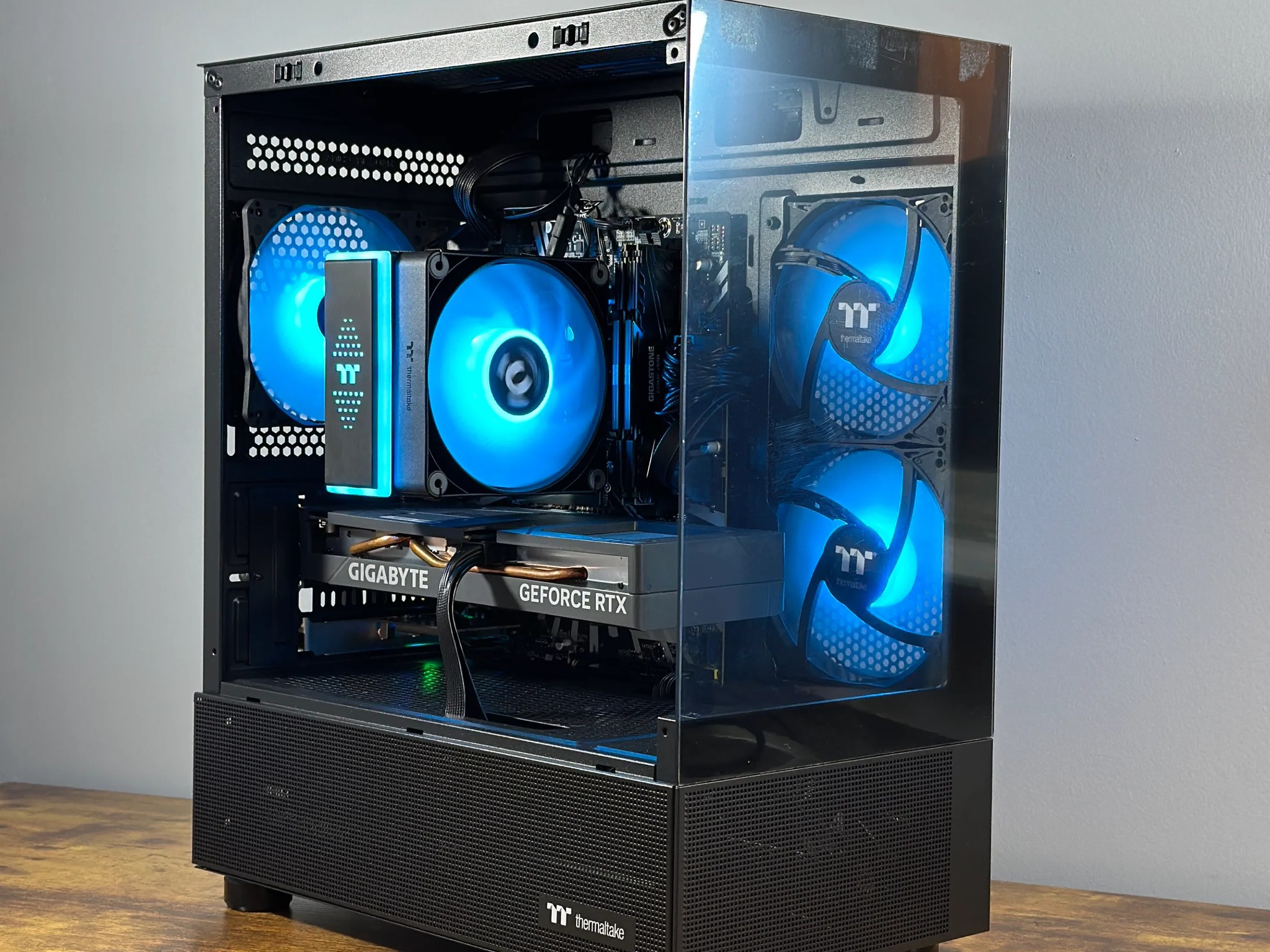 RTX 4060 | Intel i5 12400F | 32GB DDR4 | 1TB NVME | Windows 11 | WIFI + BT | Custom Gaming PC
