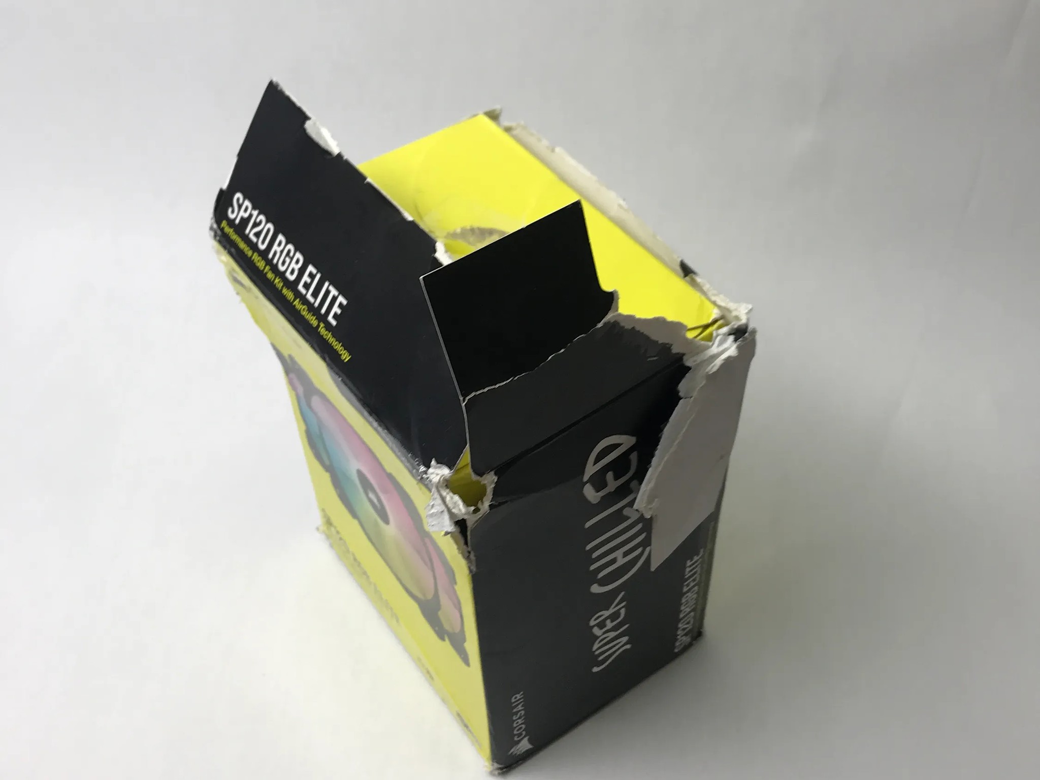 3 pack CORSAIR - iCUE SP120 RGB ELITE 120mm PWM Computer Case Fan with controller