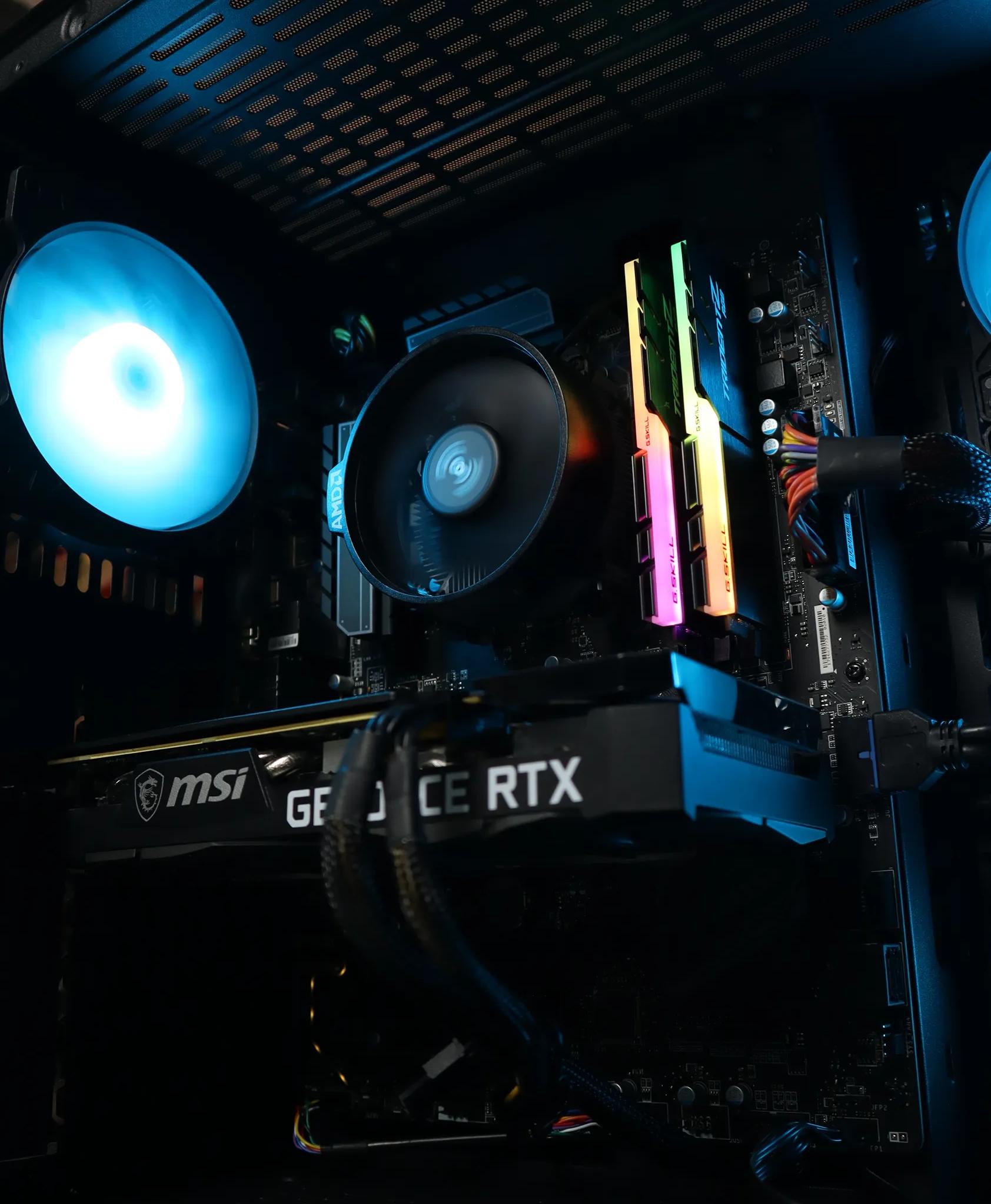 RTX 3060 | Ryzen 5 5600X | 16GB DDR4 RAM | 1TB NVME M.2 SSD