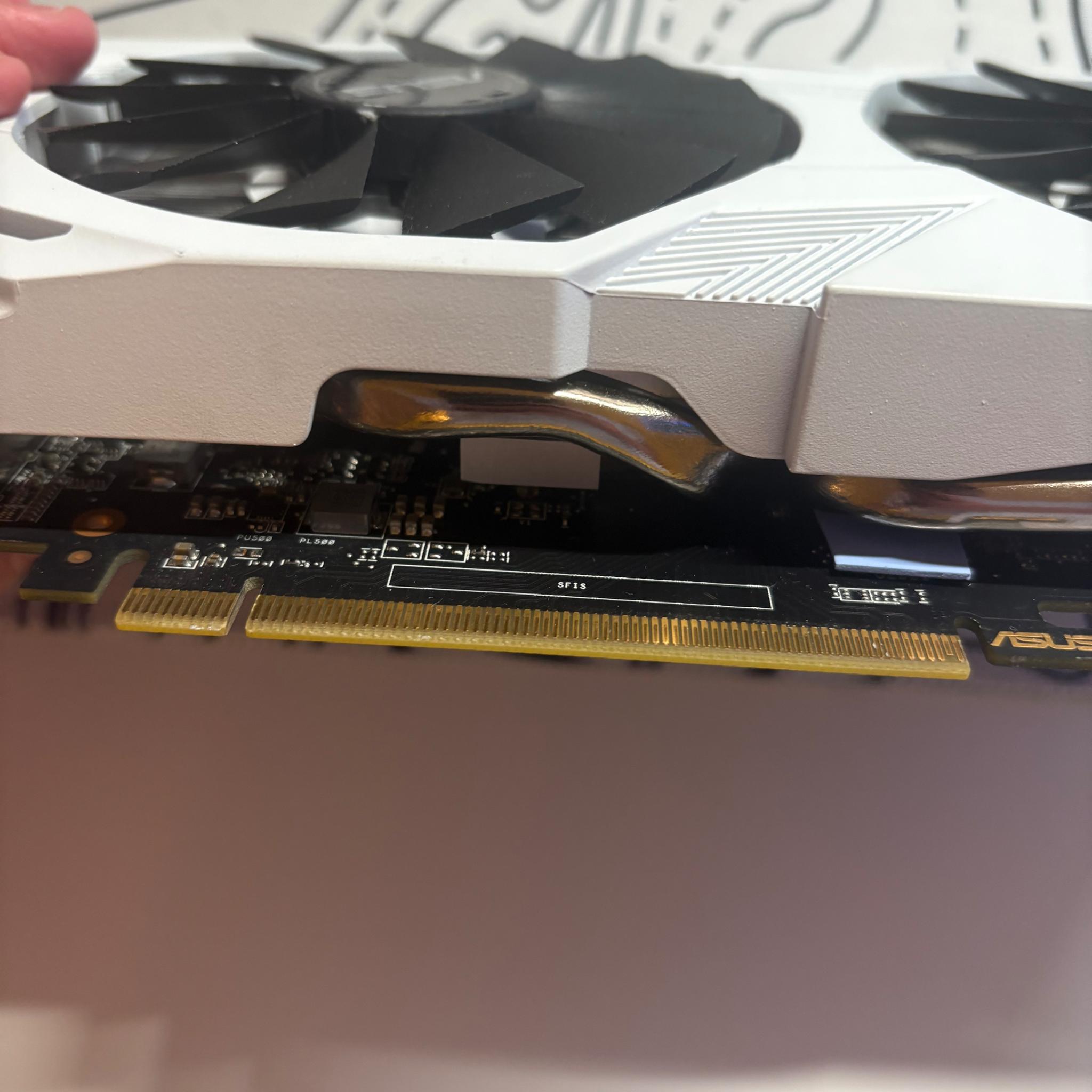 ASUS Duel RX 580 4GB Custom White Spray Painted