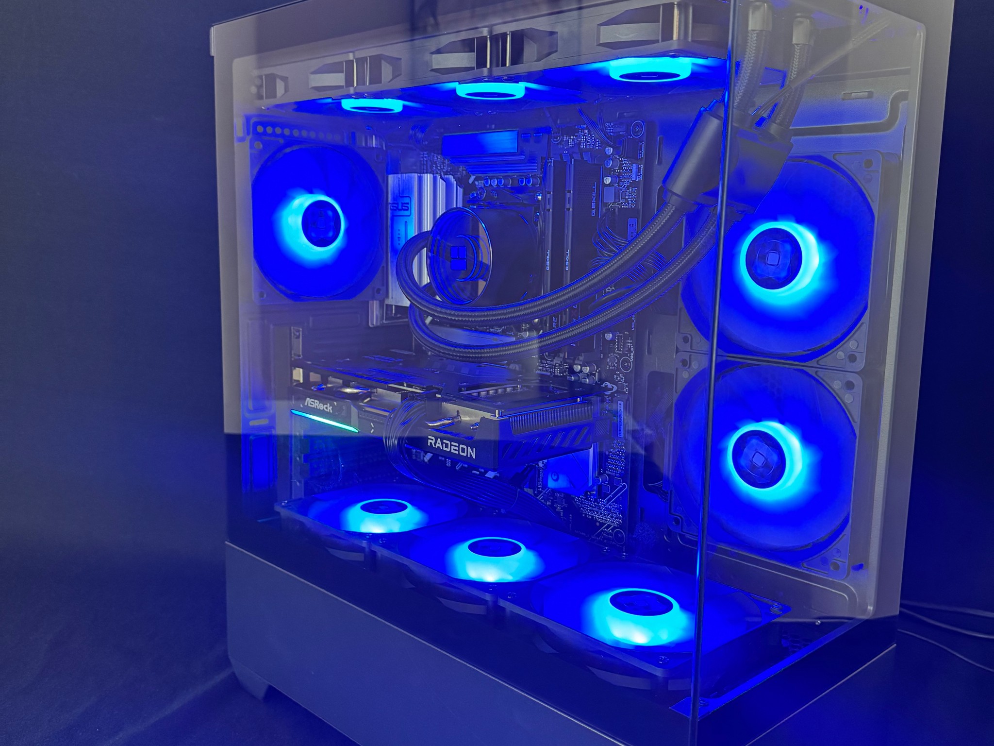 Ryzen 5 9600X | RX 9060XT 16GB | 32GB DDR5 | 1TB SSD | 850W PSU