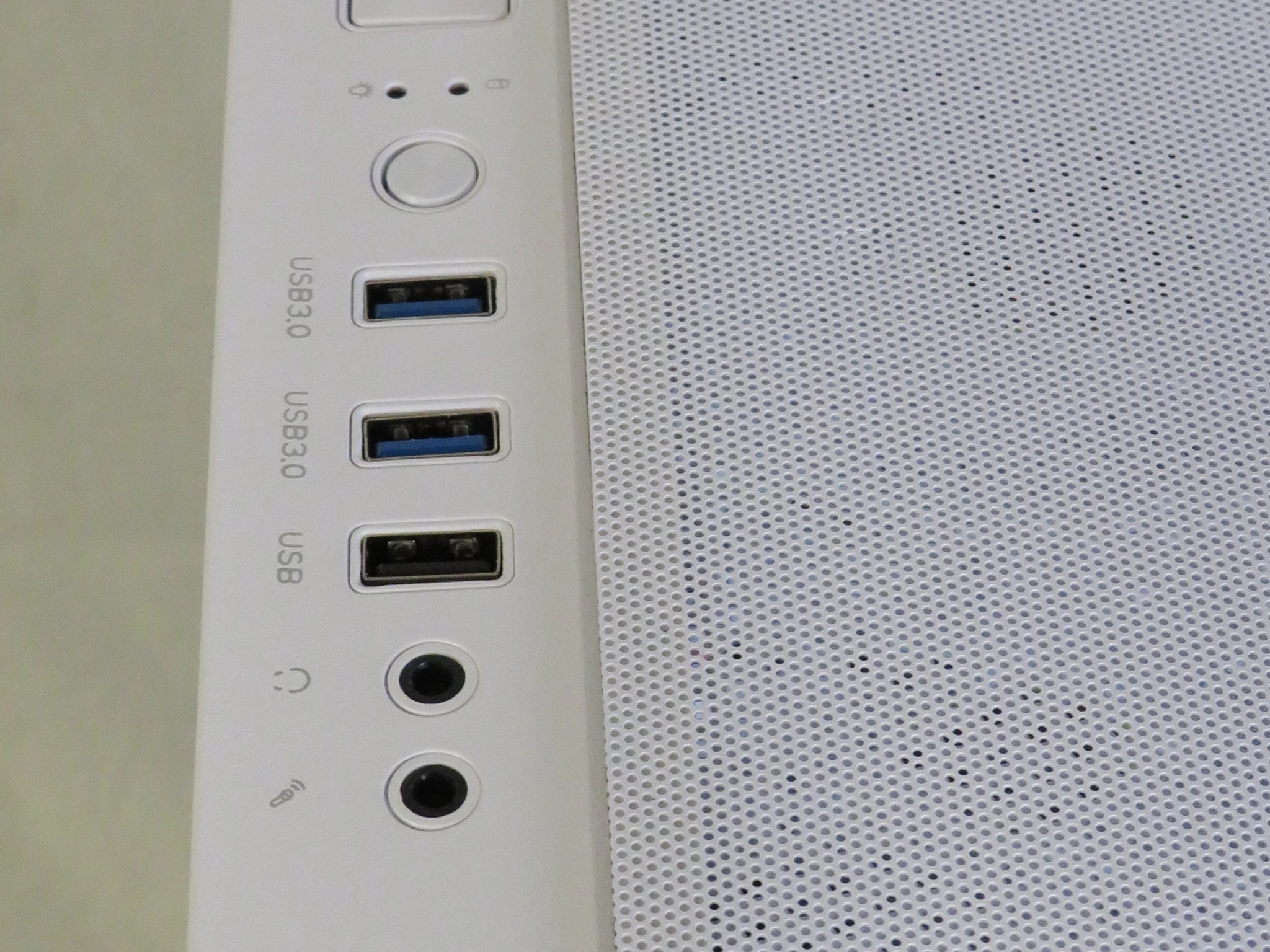 Gaming and Streaming PC Ryzen 5 7600f + RTX 4060