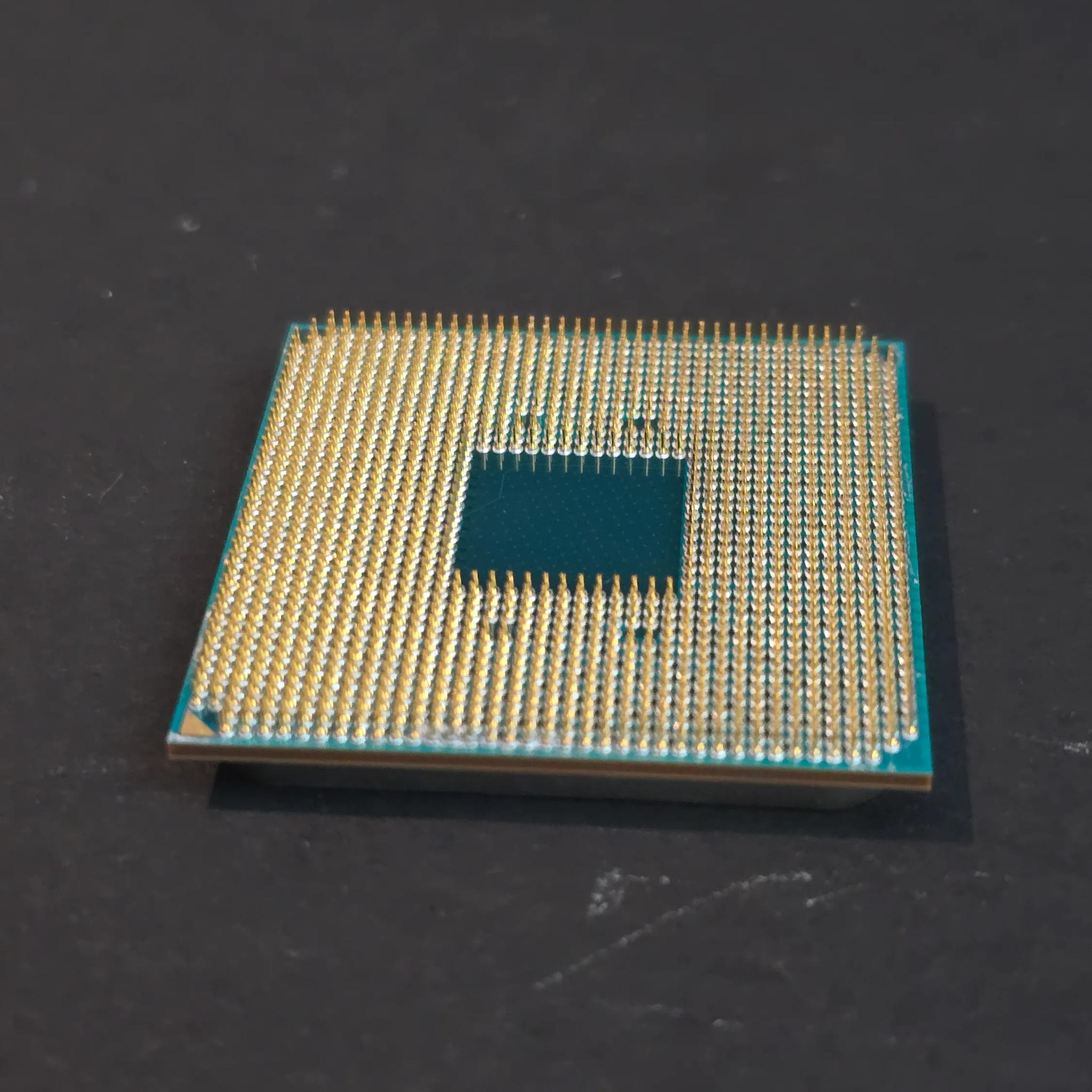 b450-i gaming/ Ryzen 5 2600/ Corsair vengeance 16gb 3000 mhz/ AMD cooler