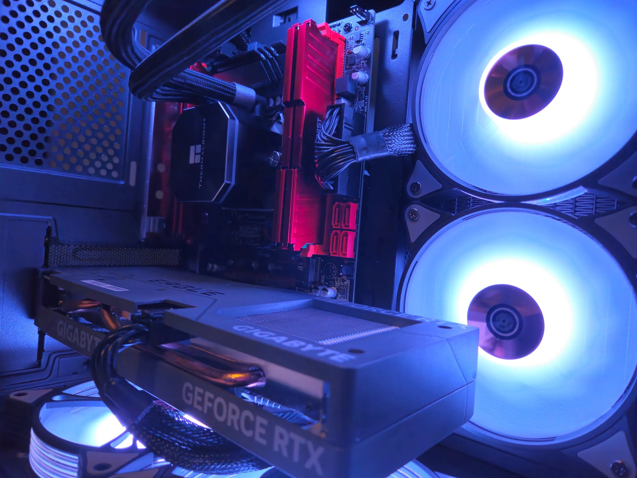 Dark Side Liquid cooled RIG Intel inte 14 Core / 64GB DDR4 / 1TB SSD / RTX 4060
