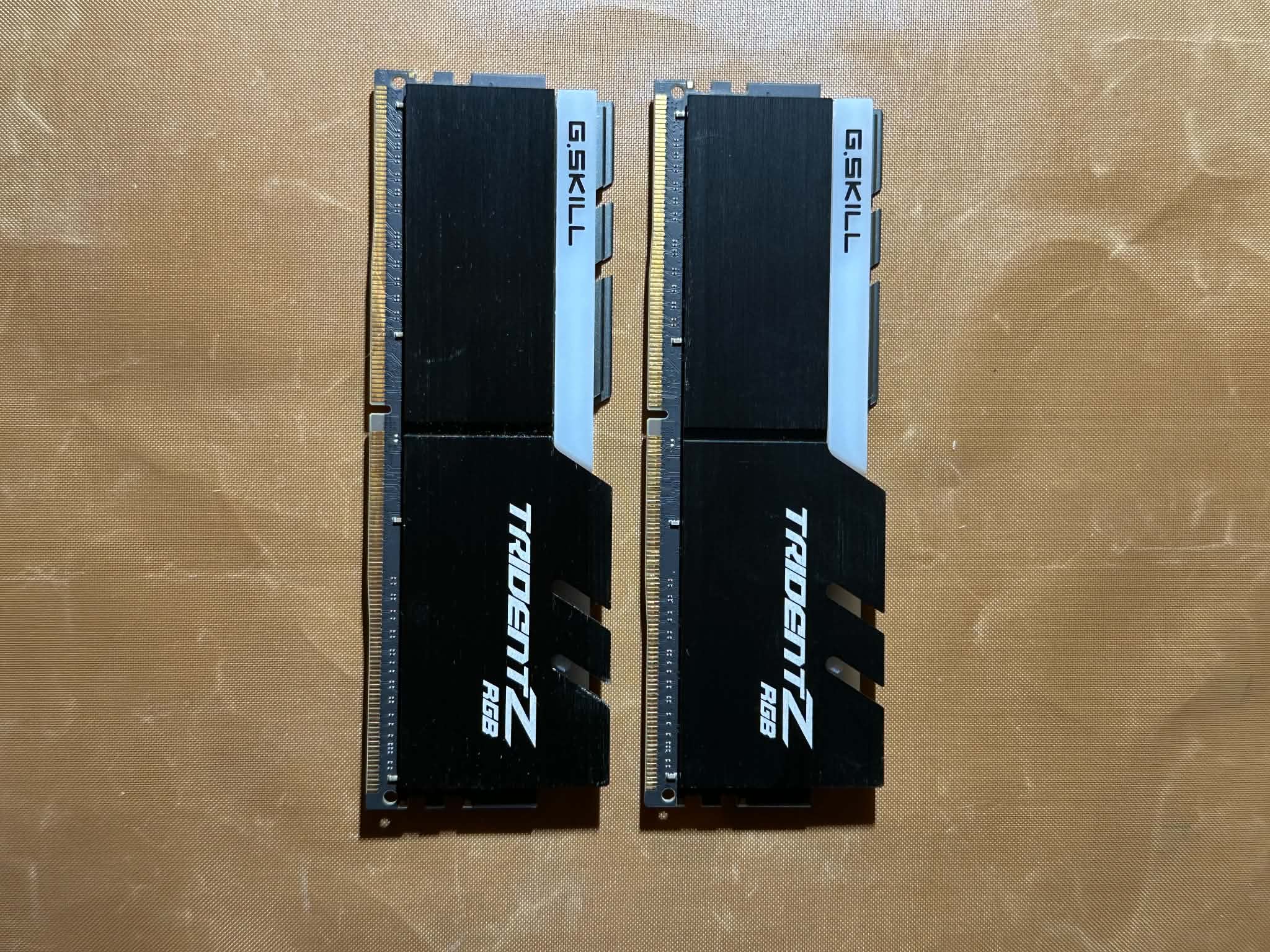G.SKILL Trident Z RGB 32GB (2x16GB) DDR4-4400 CL17 RAM