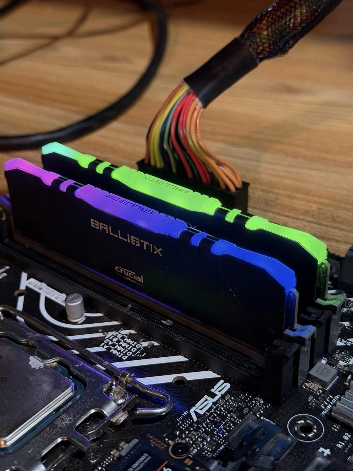 Intel i5-12400F / ASUS B660M AC WiFi mATX / 16GB Ballistix RGB DDR4 Gaming Bundle