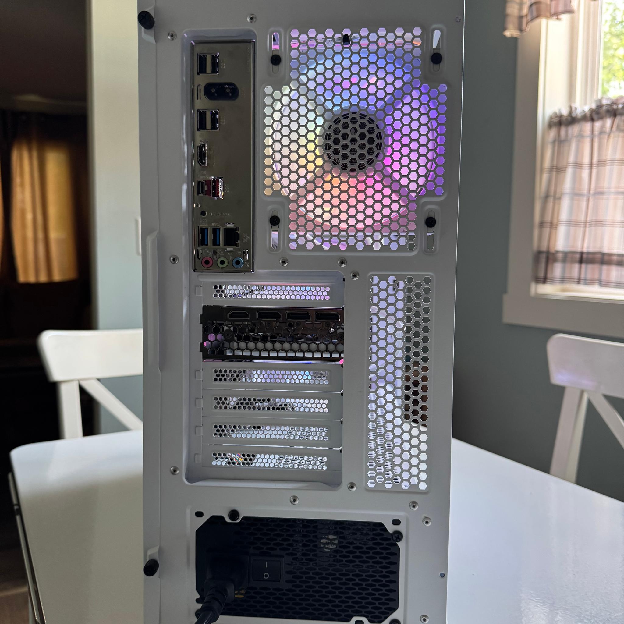 Infinity Frost | Custom Gaming PC | 3060 TI - R5 3600 - 16GB Ram - 512 Nvme