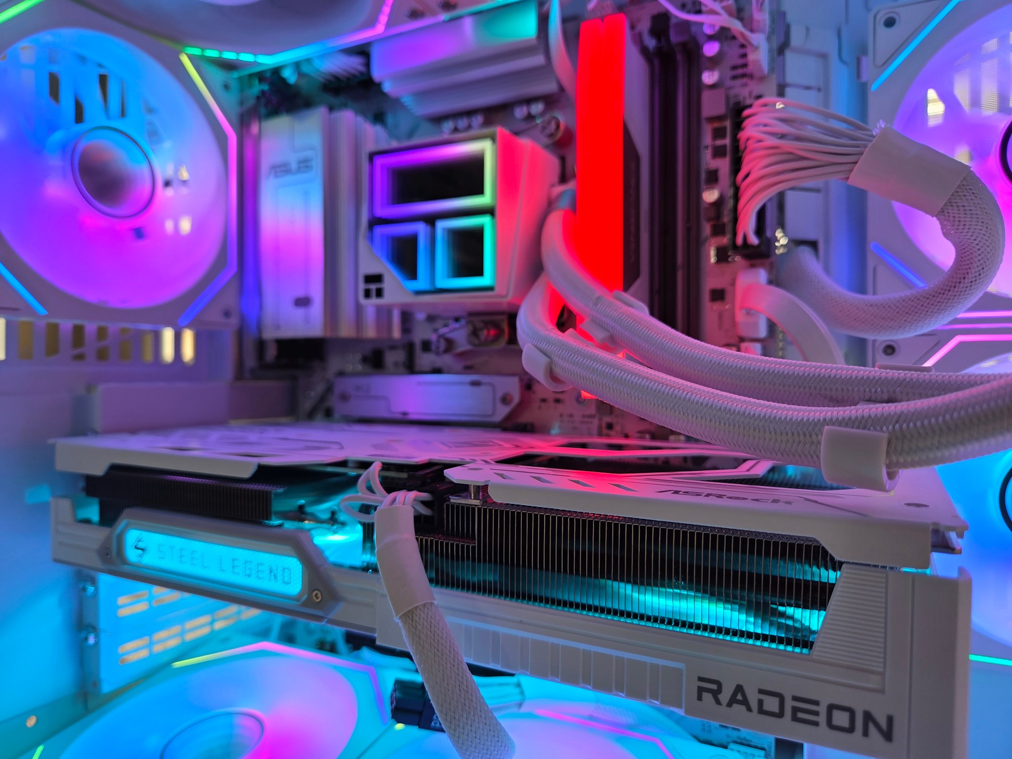 Alemoly #0004 — High-Performance 1440p / 4k White Gaming Pc