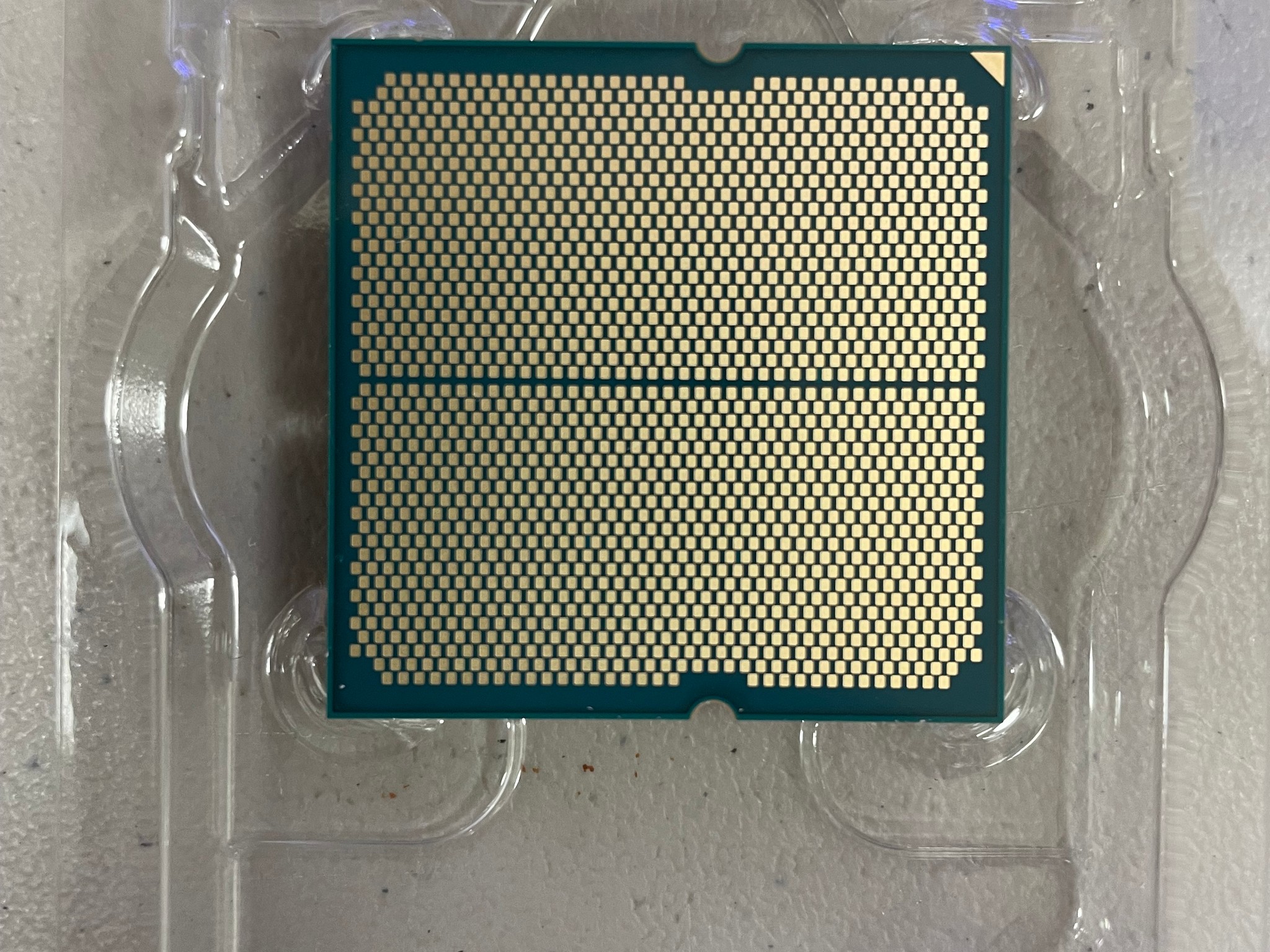 AMD Ryzen 5 7600X