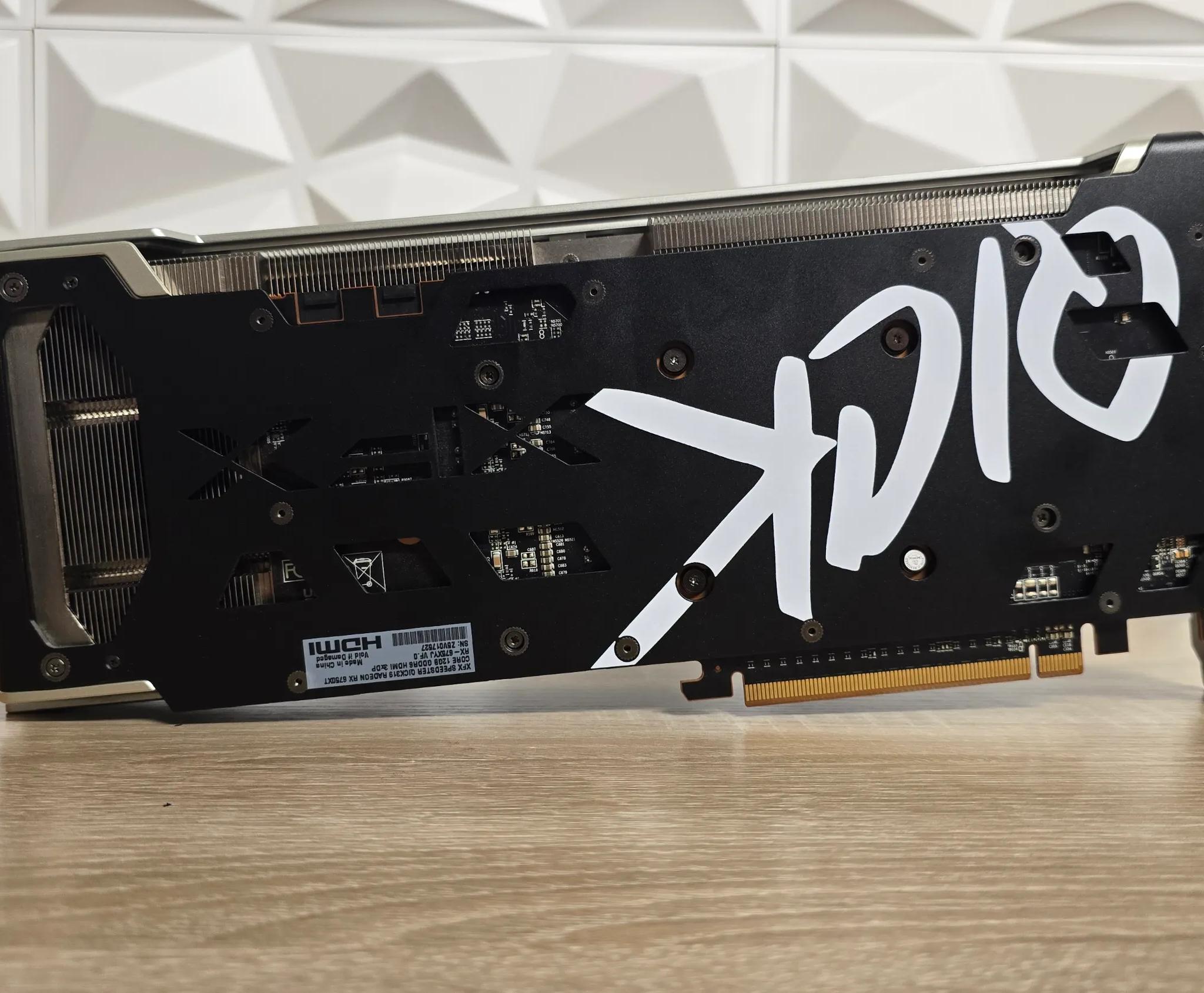 XFX RX 6750XT Speedster QICK 319 *Free 16 GB of Ram included !*