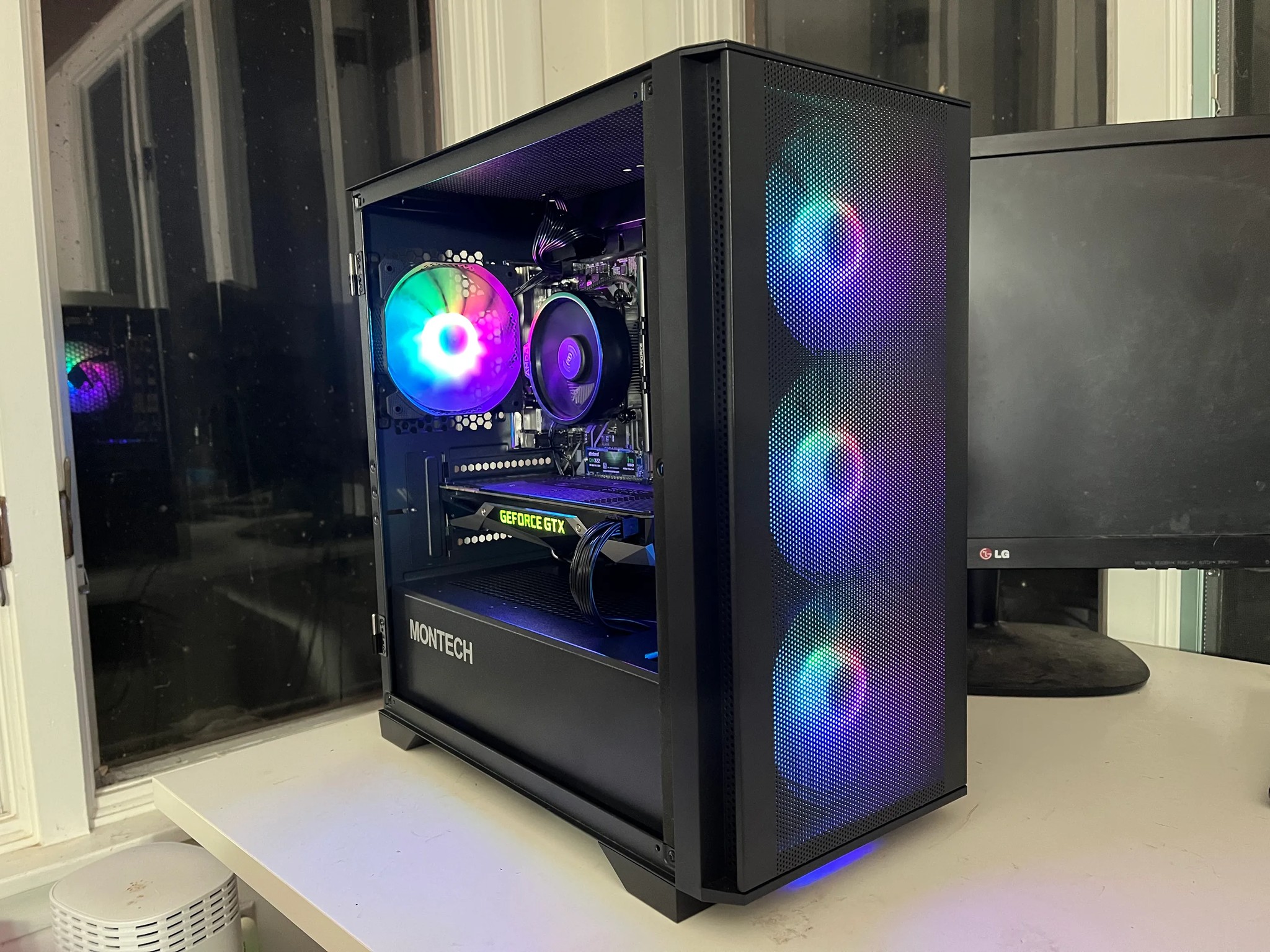 Budget Gaming PC | GTX 1070 | Ryzen 5 | WIFI | 1TB SSD | 16GB RAM | RGB