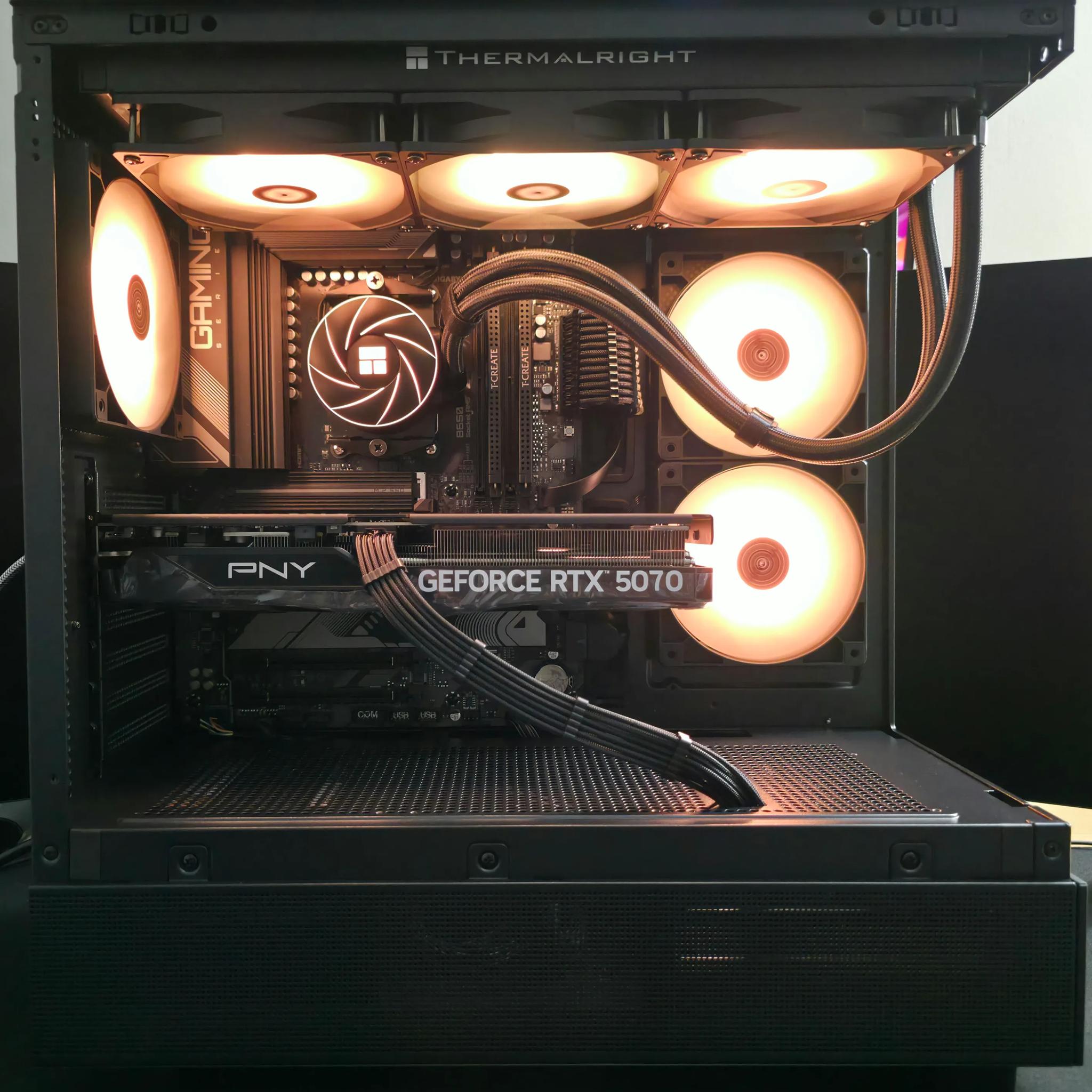 DARKMATTER | RTX 5070 OC | AMD R7 9700X | 32GB DDR5 6000 CL30 | 2TB | 360mm AIO | 850W PSU PCIE 5.0