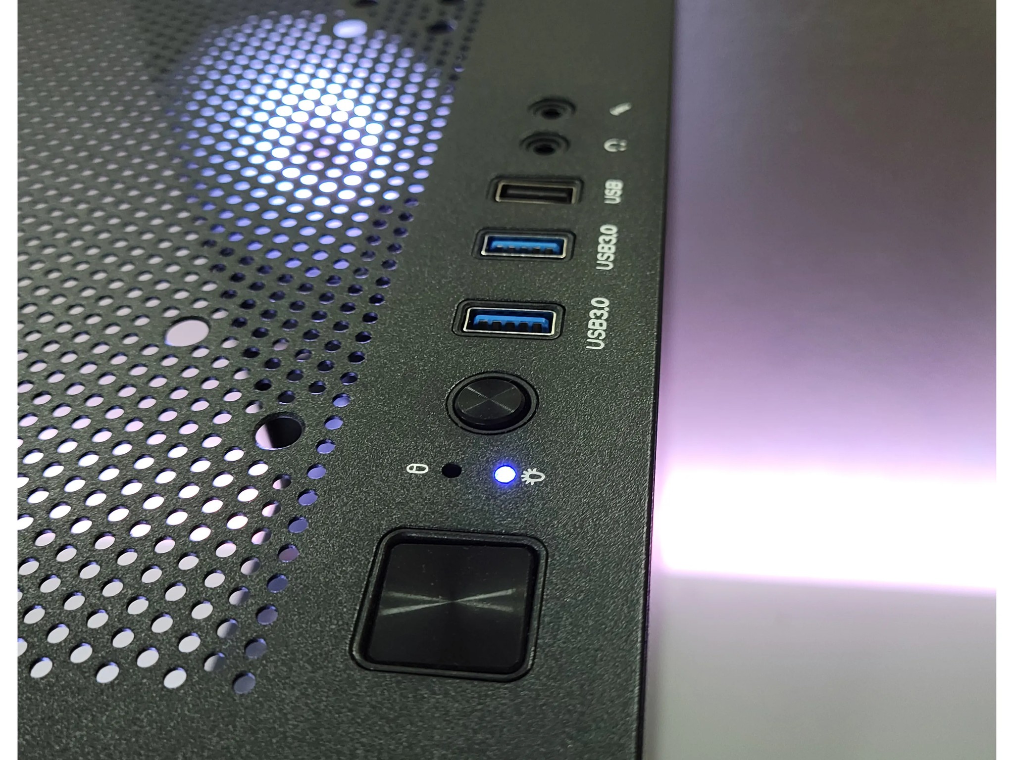 GTX 1060 | Ryzen 5 2600 | Wi-Fi | 1080p Gaming PC